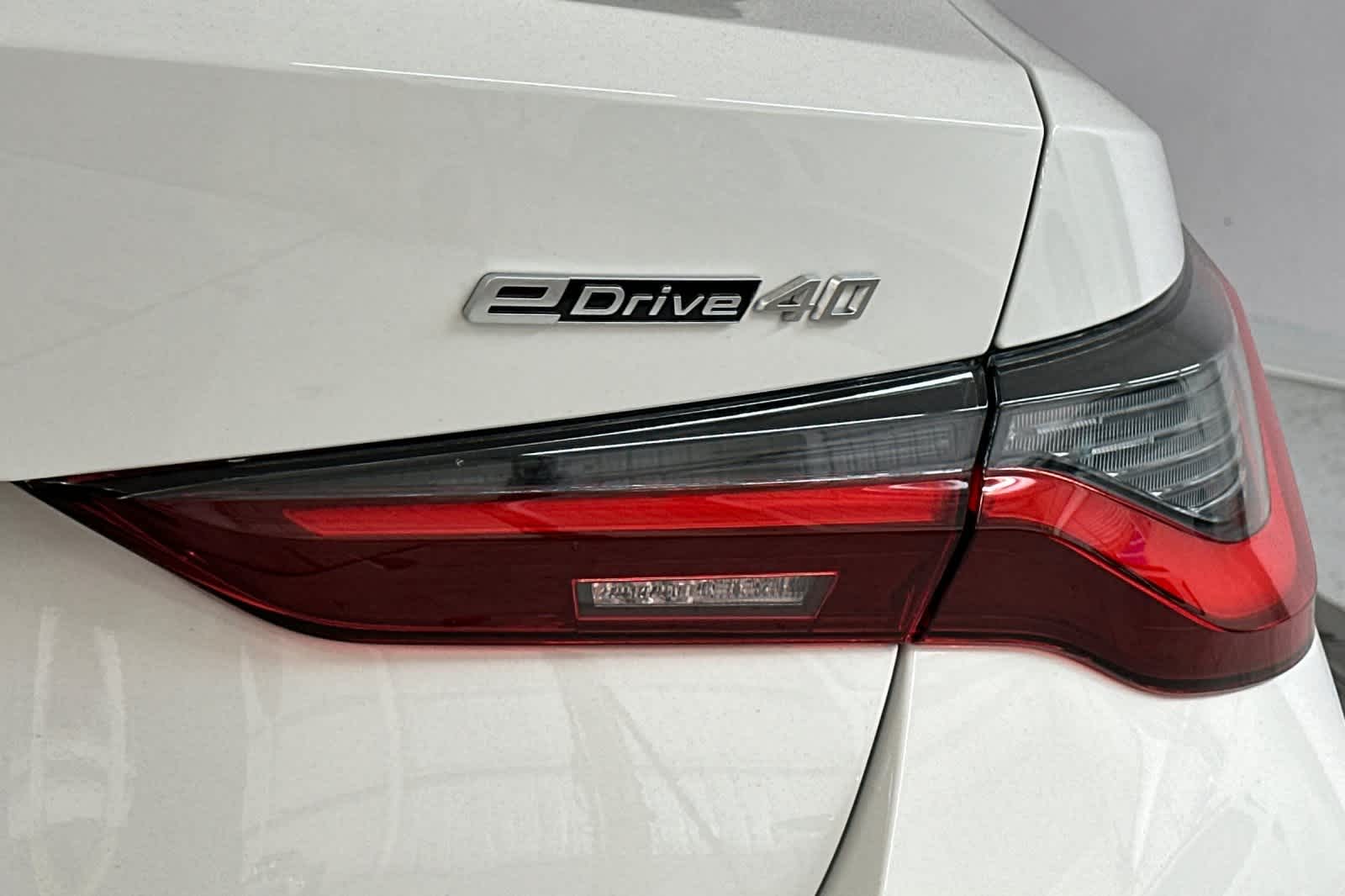 2025 BMW i4 eDrive40 25