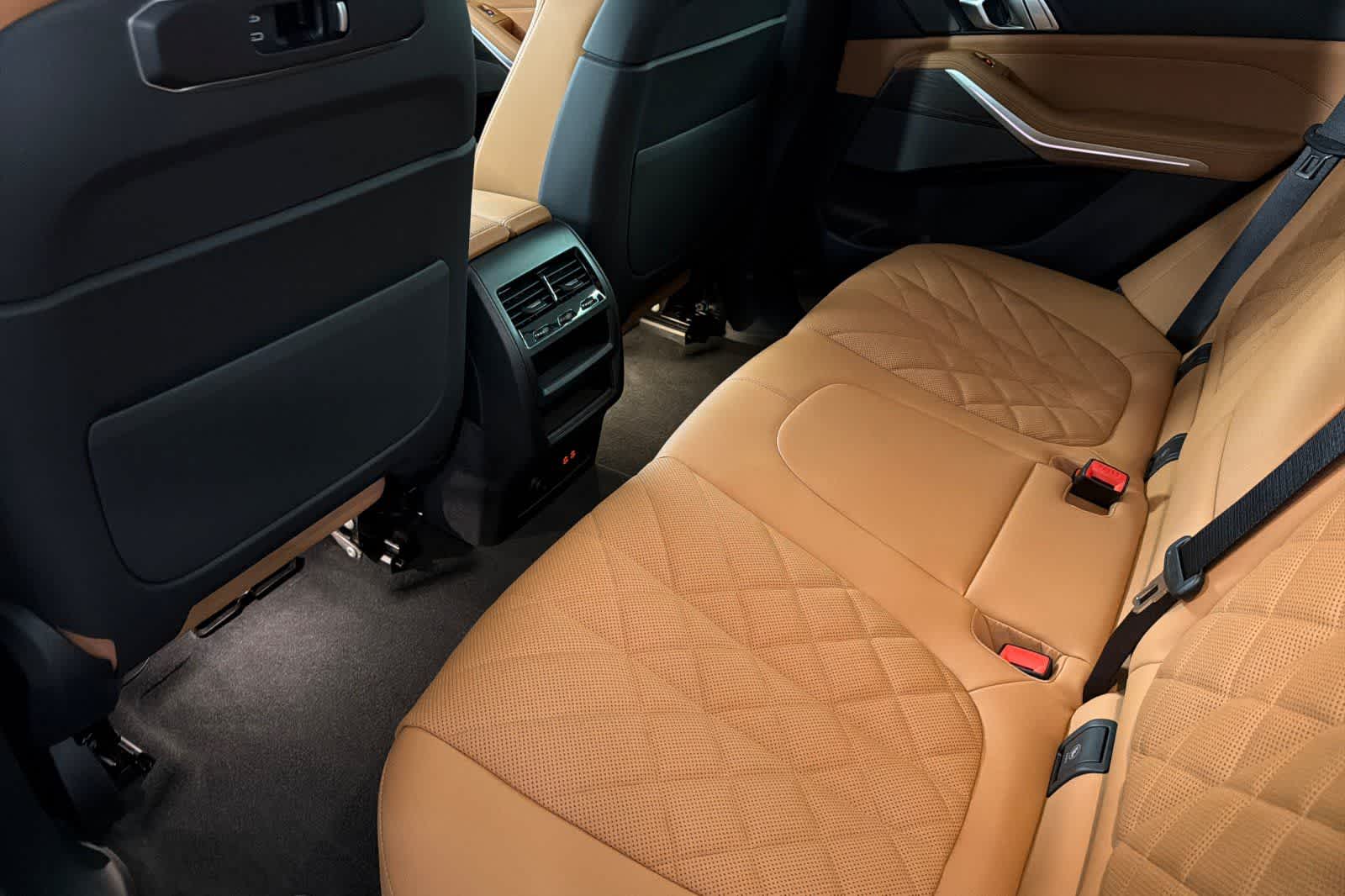 Thumbnail: 2026 BMW X5 - 4