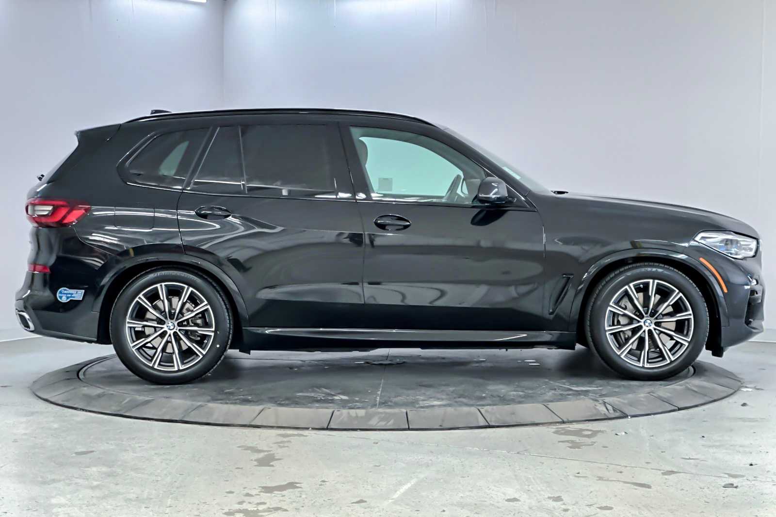 Thumbnail: 2021 BMW X5 - 8