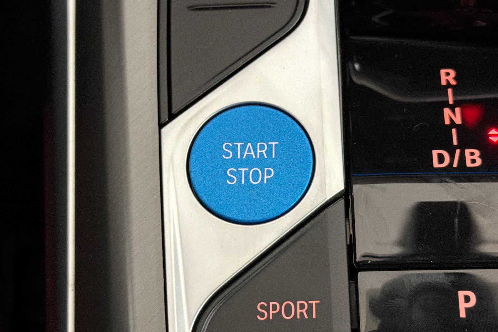 Thumbnail: 2026 BMW i4 - 22