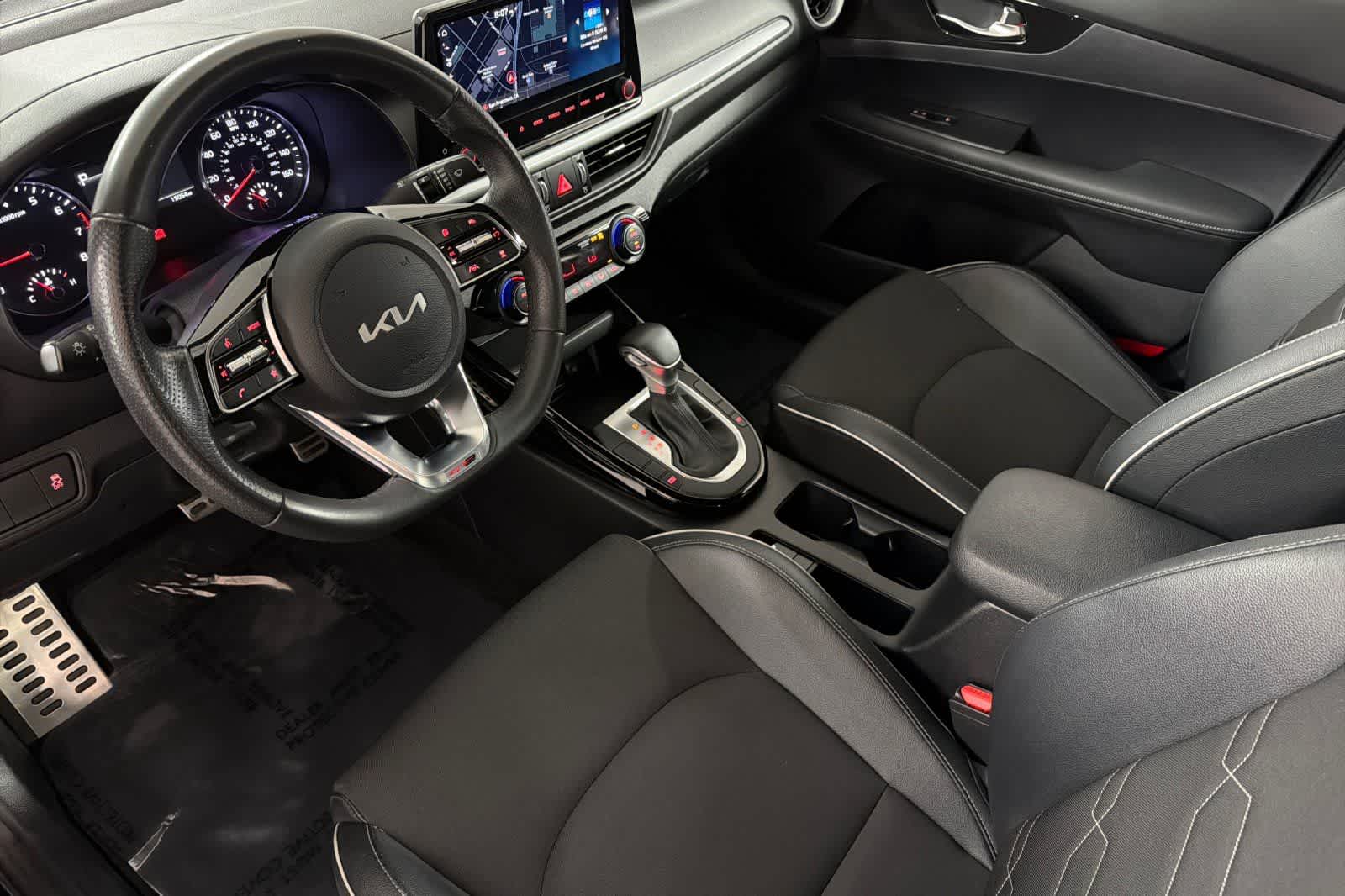 Thumbnail: 2024 Kia Forte - 11