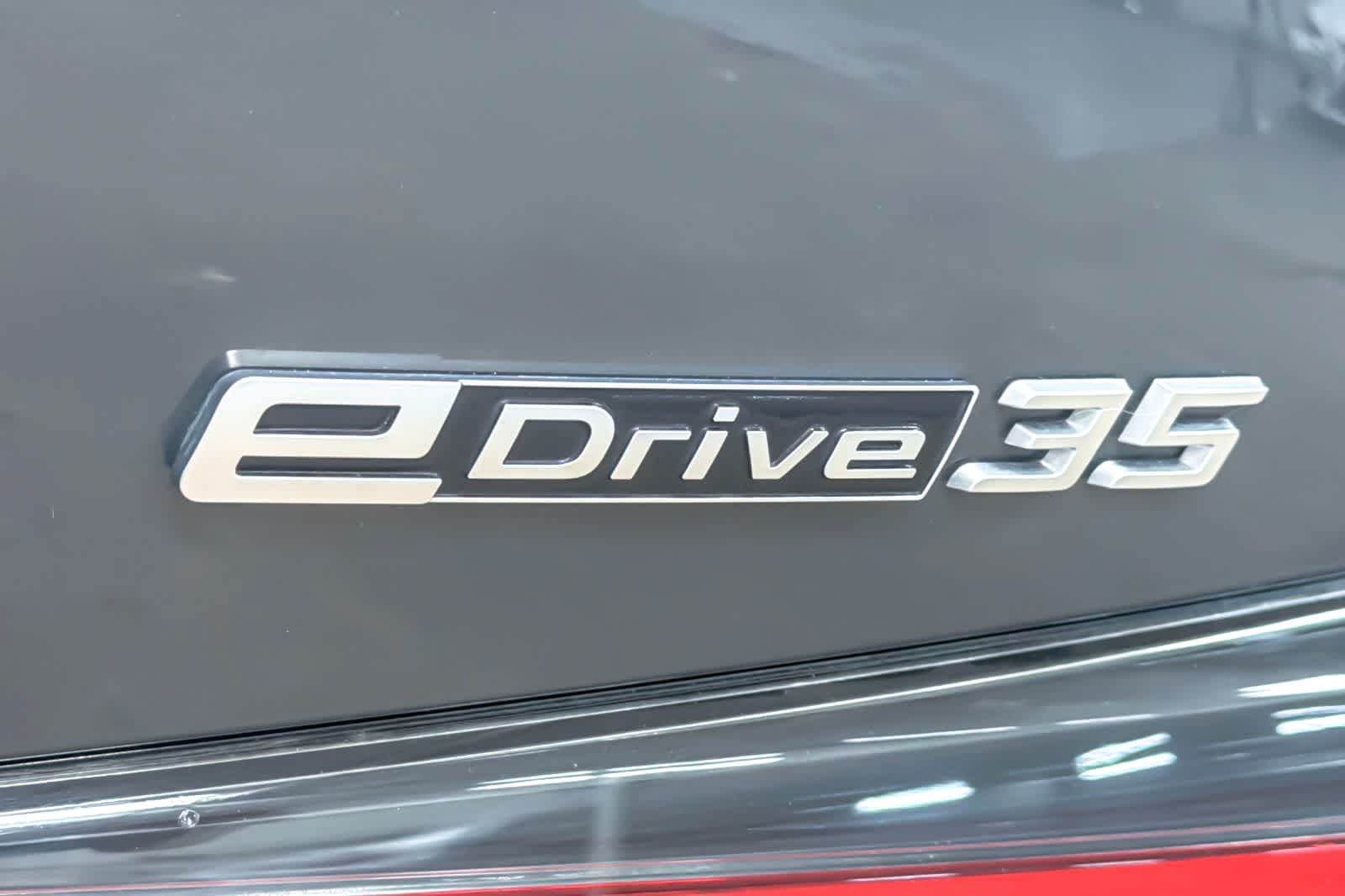 Thumbnail: 2023 BMW i4 - 26