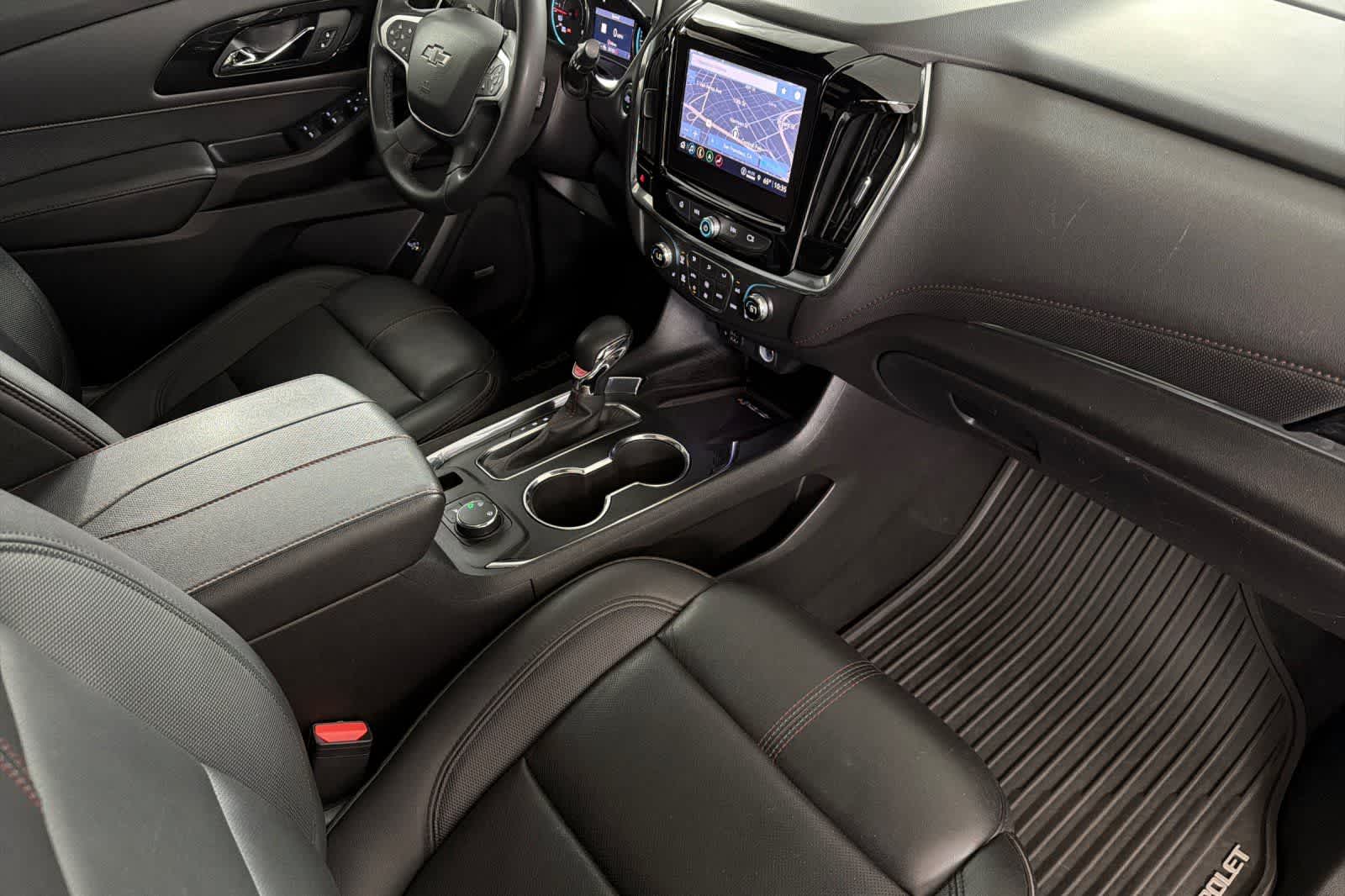 Thumbnail: 2023 Chevrolet Traverse - 16