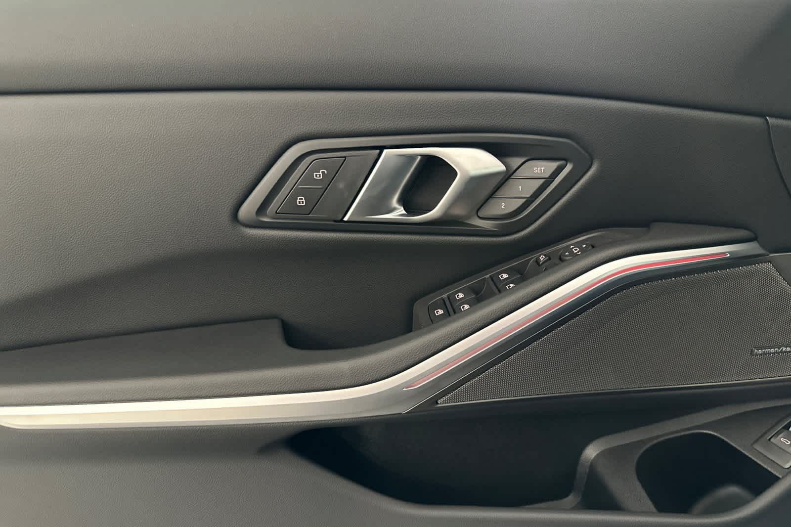 Thumbnail: 2026 BMW 3 Series - 12