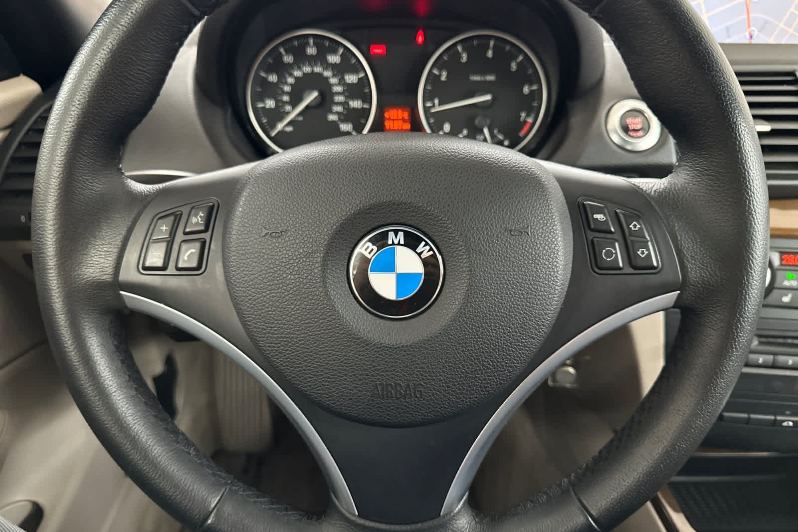 Thumbnail: 2012 BMW 1 Series - 24