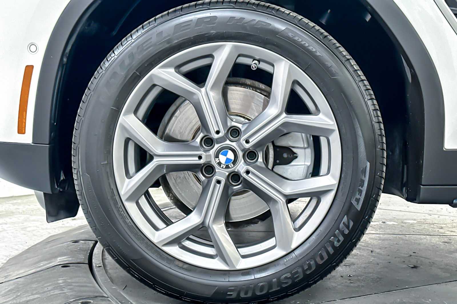 Thumbnail: 2023 BMW X3 - 27