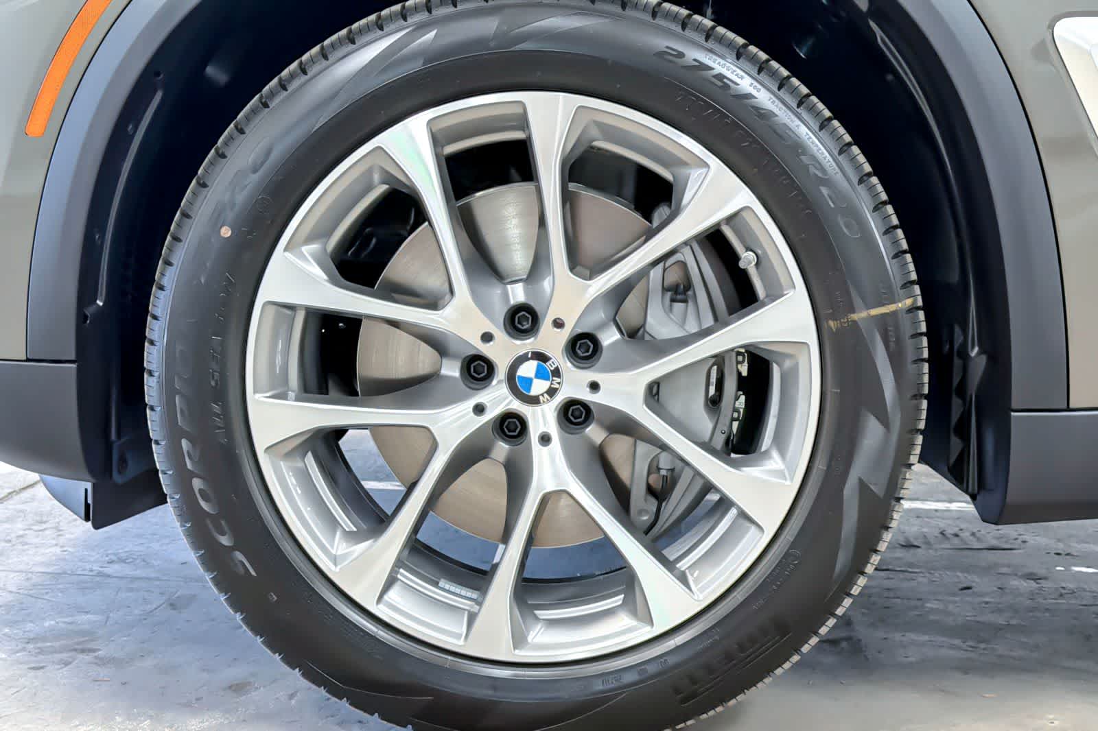 Thumbnail: 2026 BMW X5 - 25