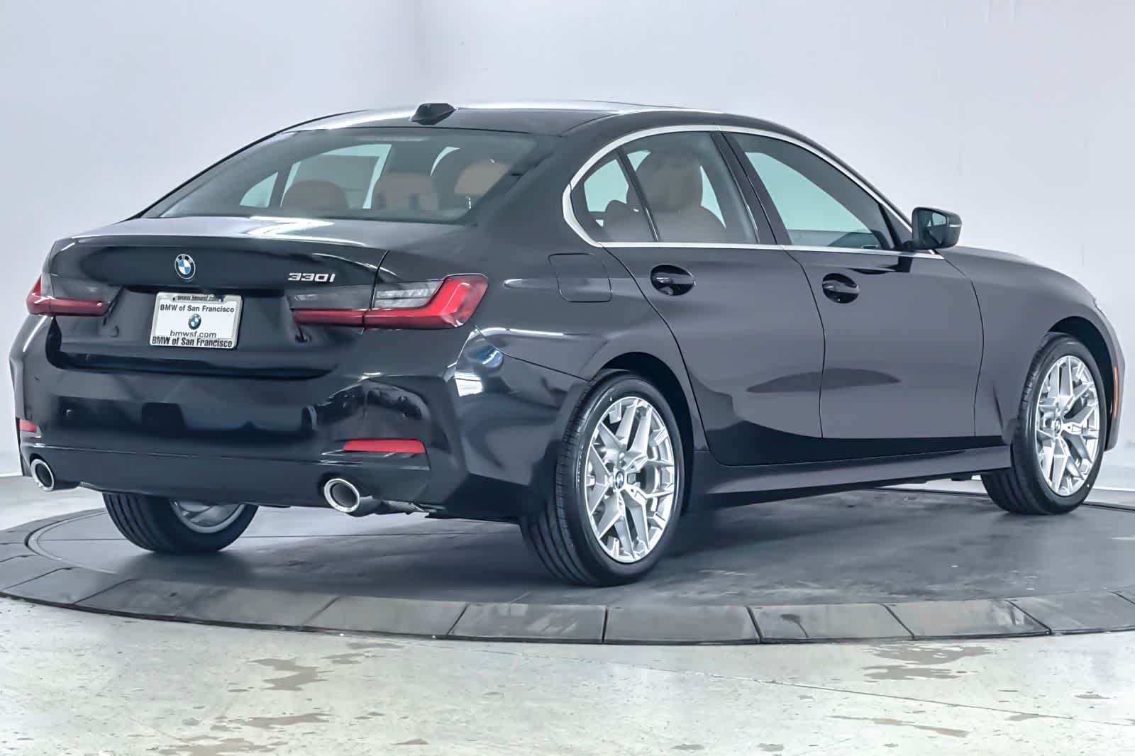 Thumbnail: 2026 BMW 3 Series - 2