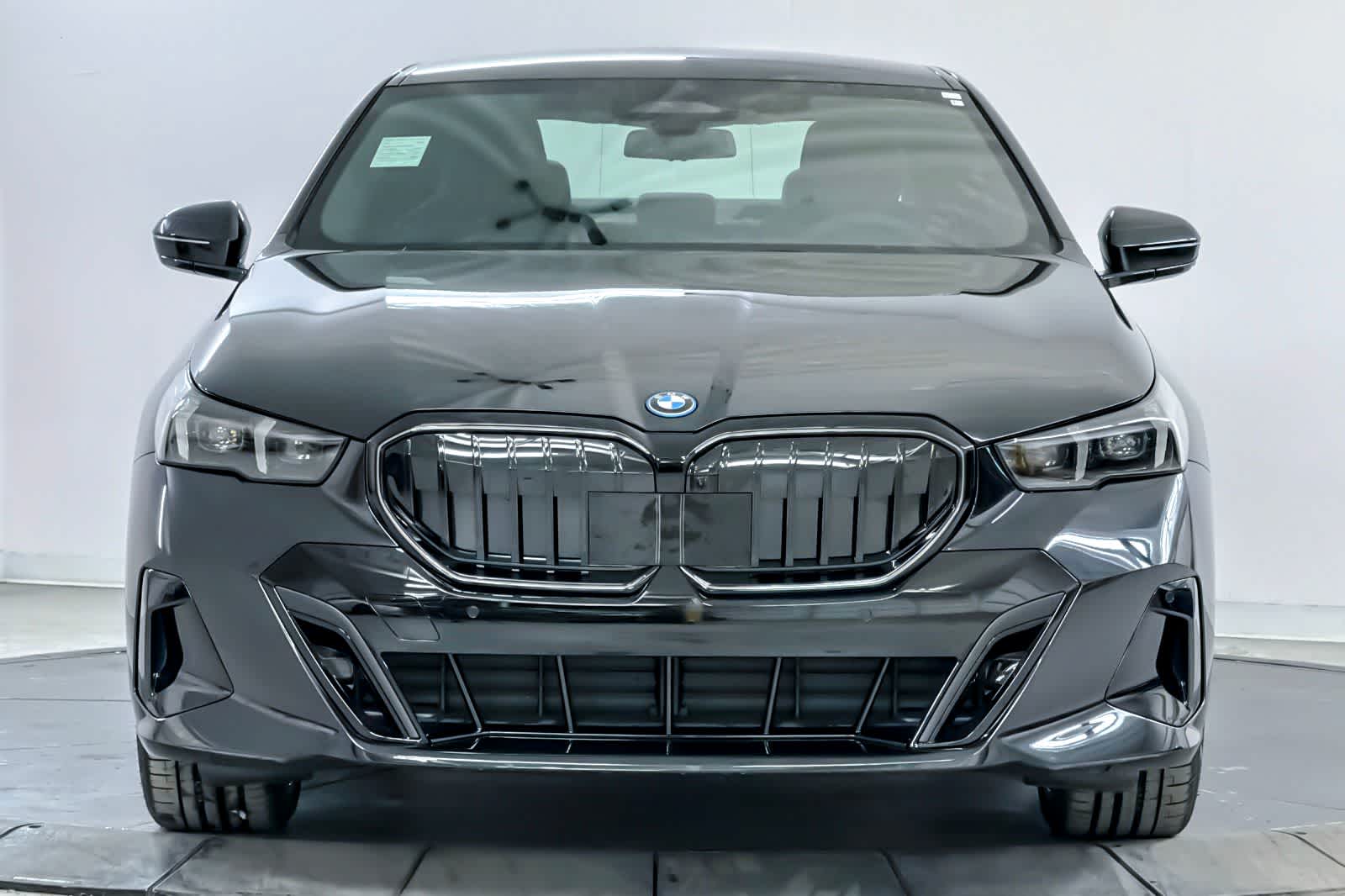 Thumbnail: 2027 BMW 5 Series - 10