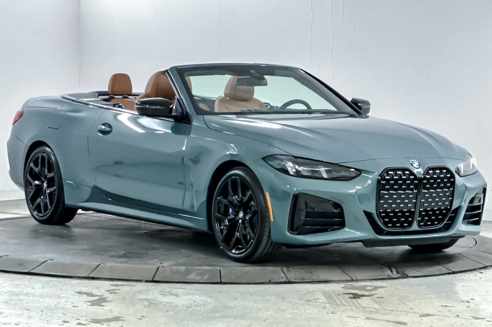 Thumbnail: 2026 BMW 4 Series - 9