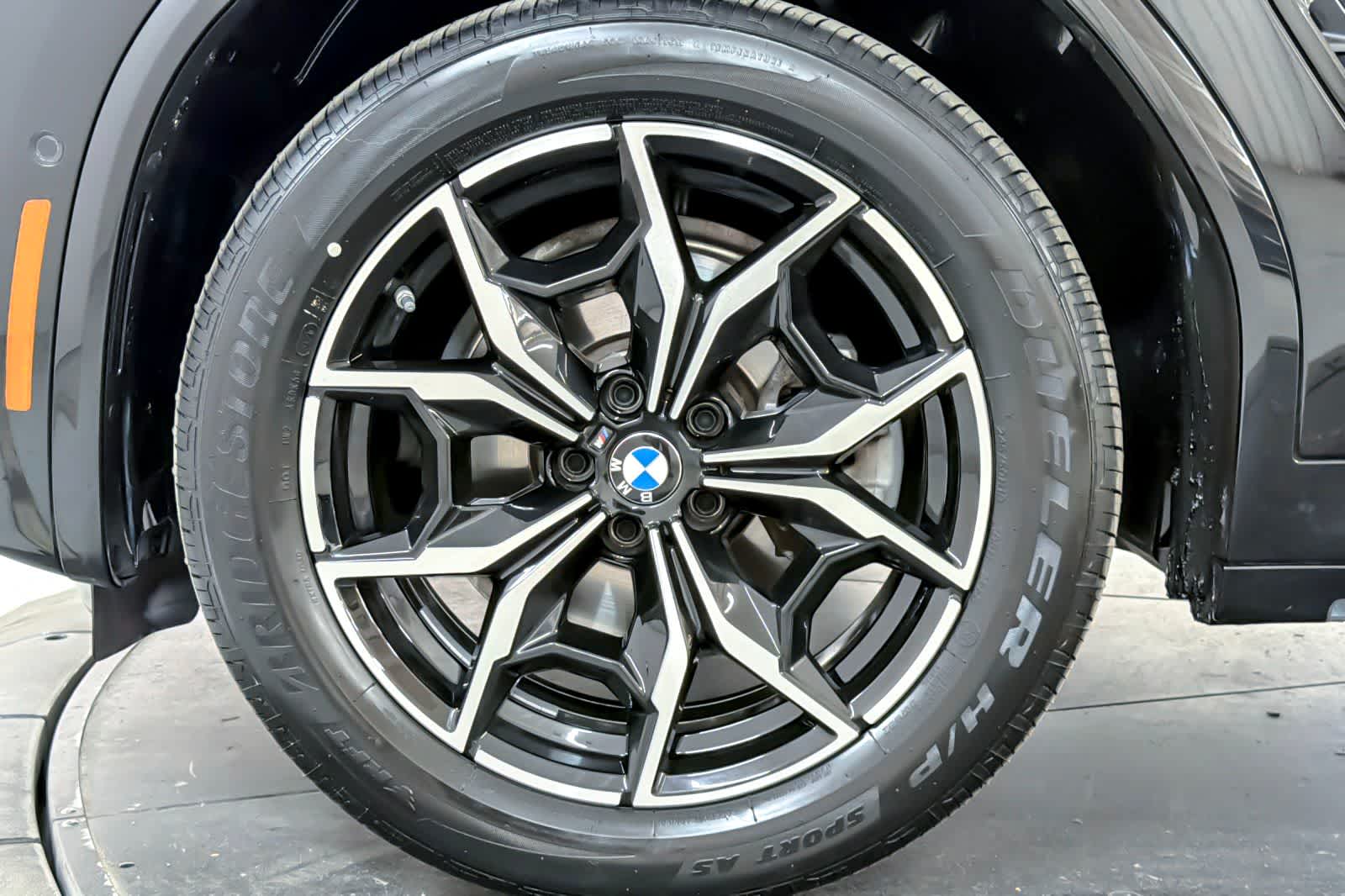 Thumbnail: 2023 BMW X4 - 27