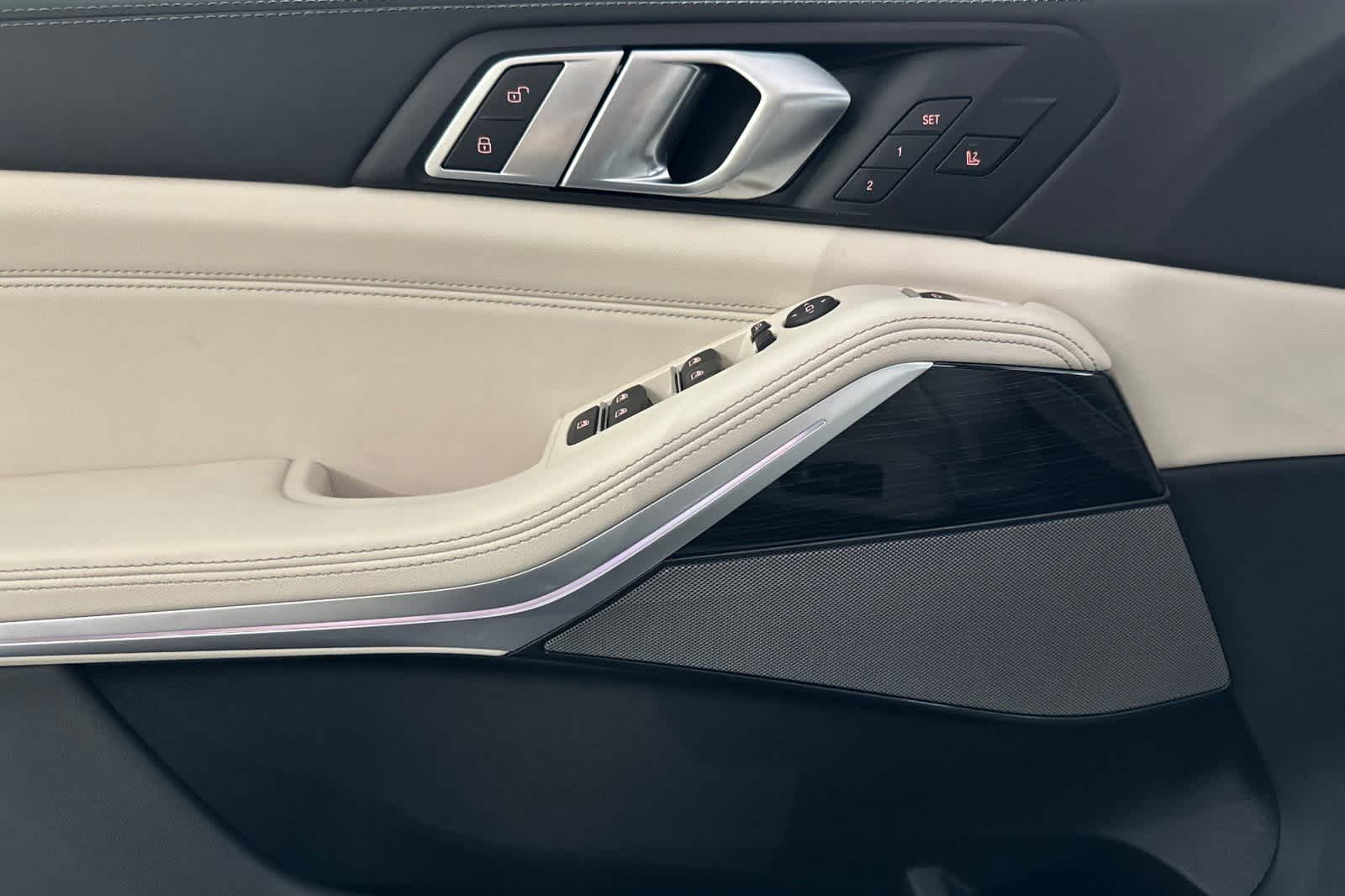 Thumbnail: 2026 BMW X5 - 12