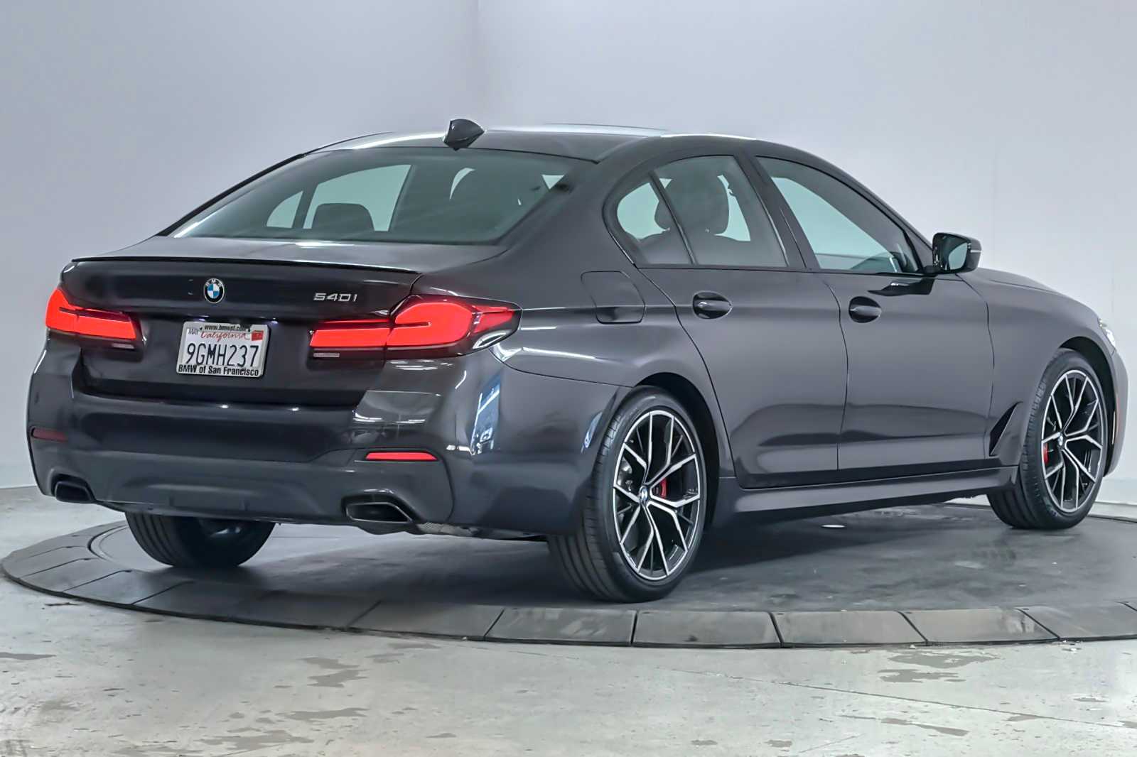 Thumbnail: 2023 BMW 5 Series - 2