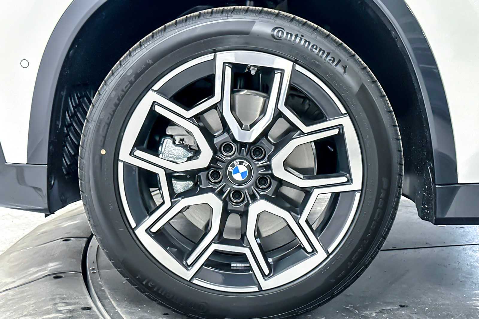 Thumbnail: 2026 BMW X1 - 25