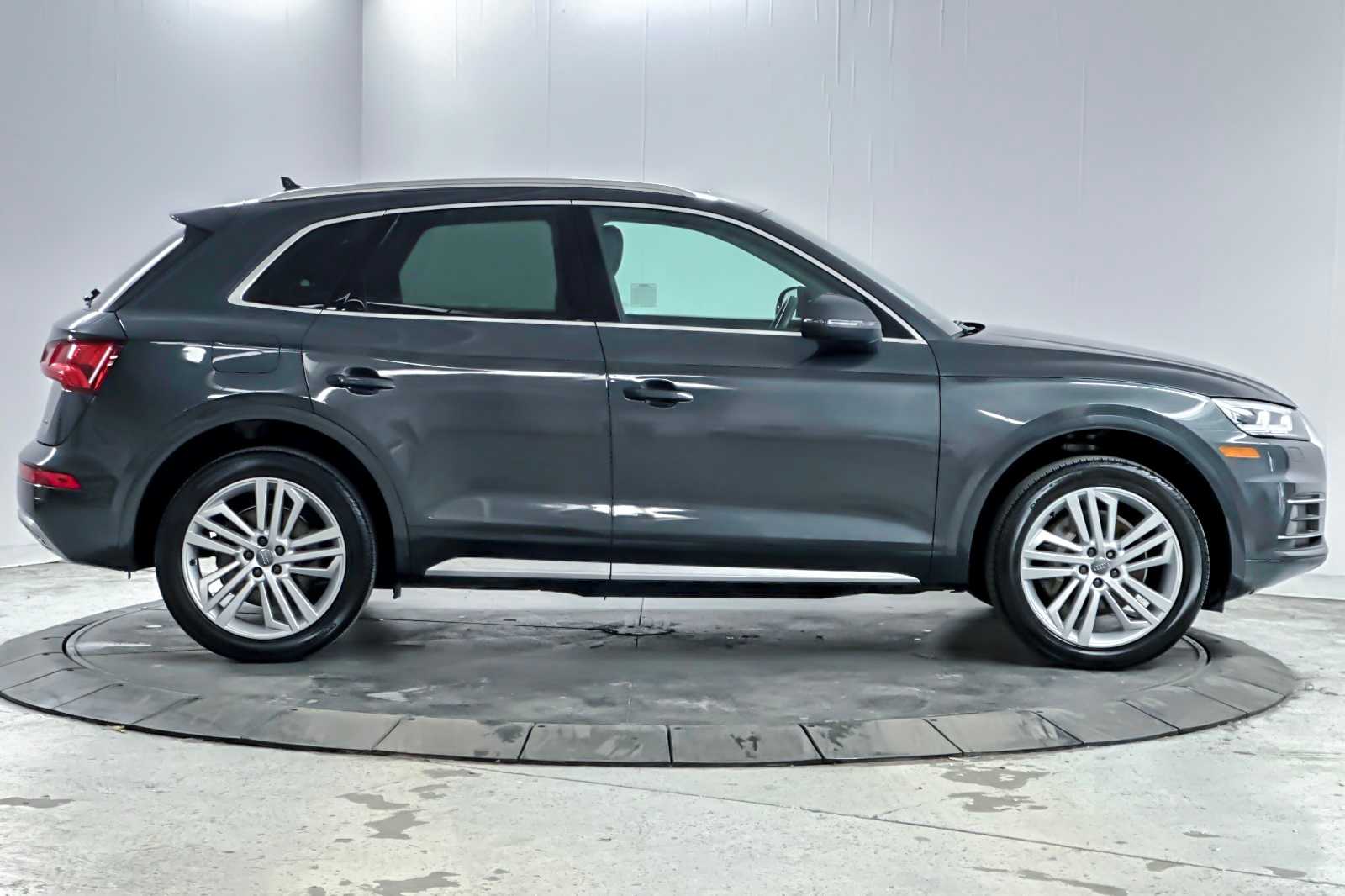 Thumbnail: 2019 Audi Q5 - 8