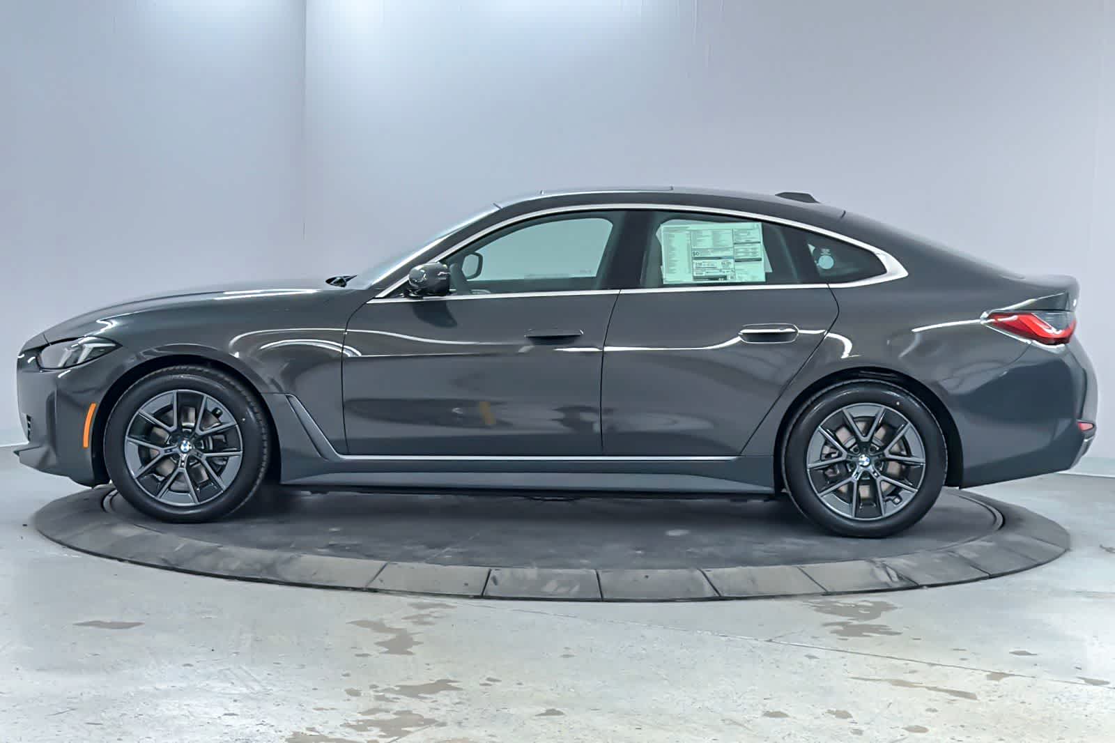 Thumbnail: 2026 BMW i4 - 5