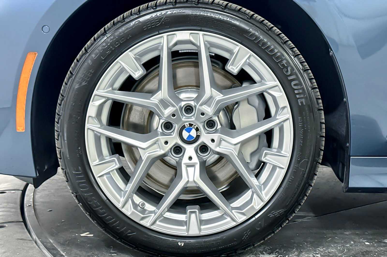 Thumbnail: 2026 BMW 3 Series - 24