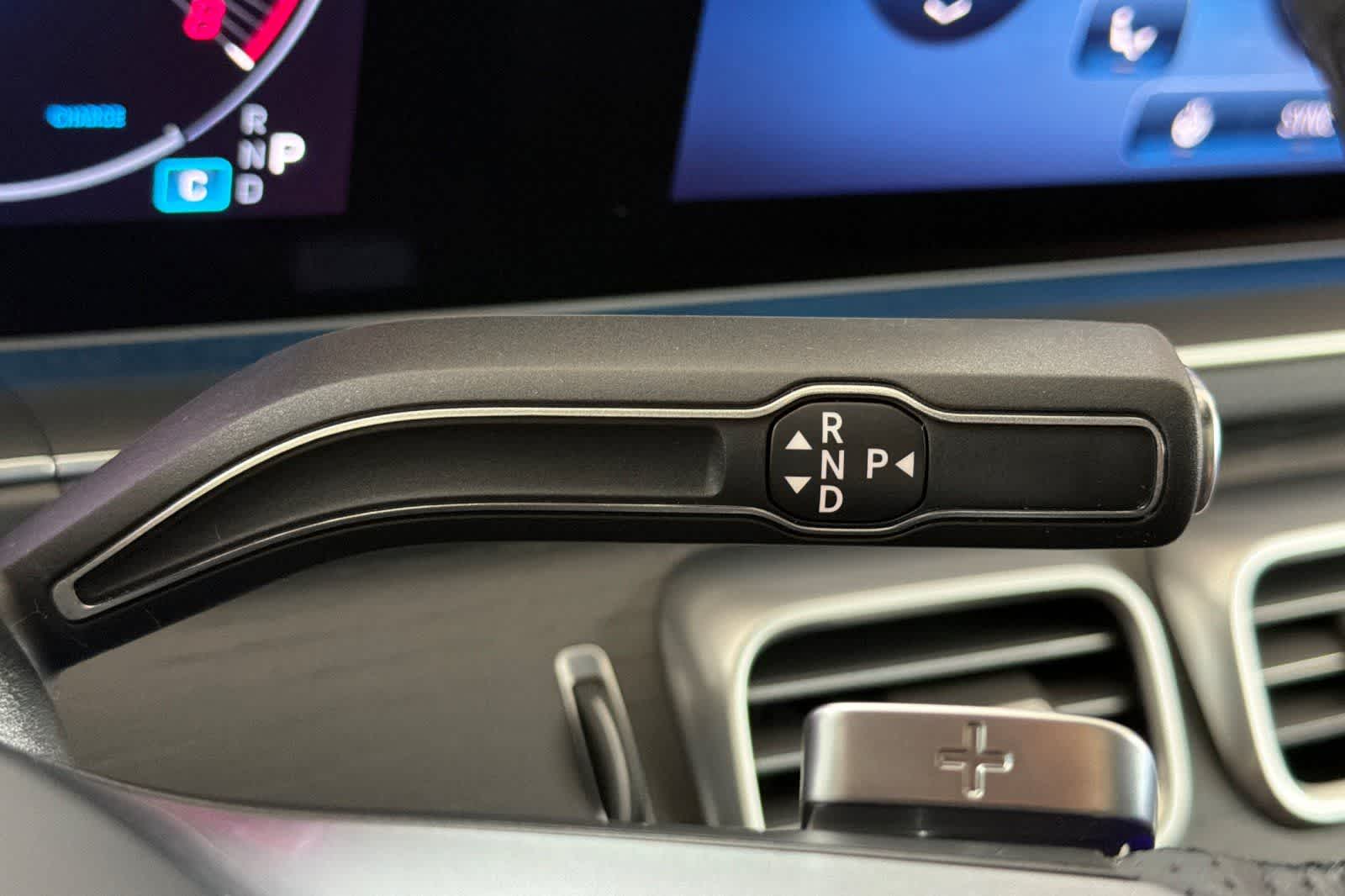 Thumbnail: 2024 Mercedes-Benz GLS - 22