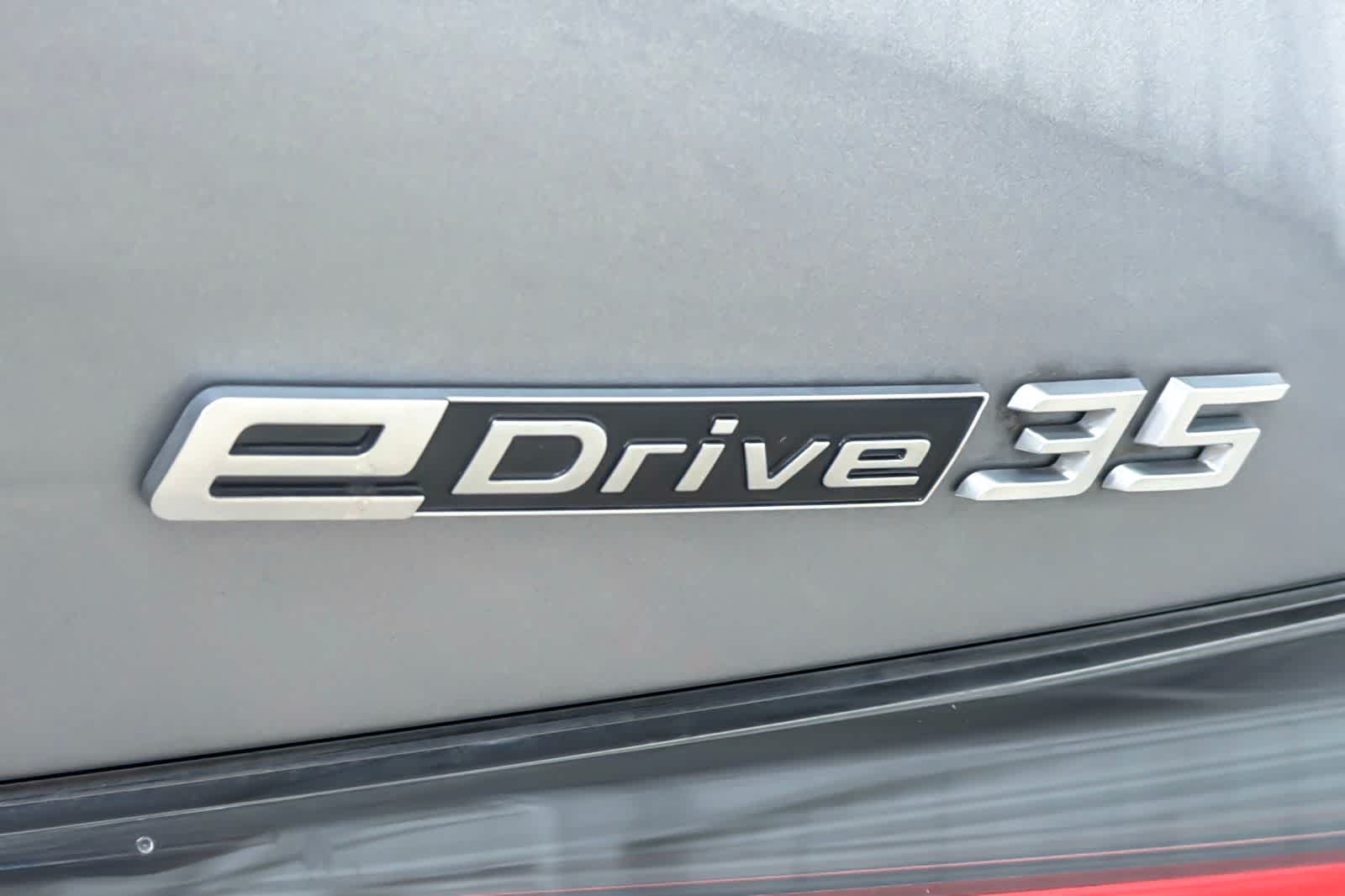 Thumbnail: 2023 BMW i4 - 27