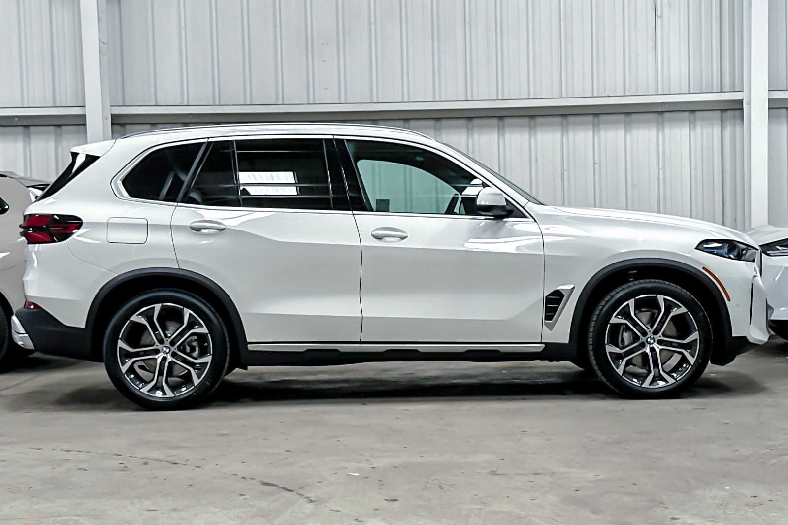 Thumbnail: 2026 BMW X5 - 8