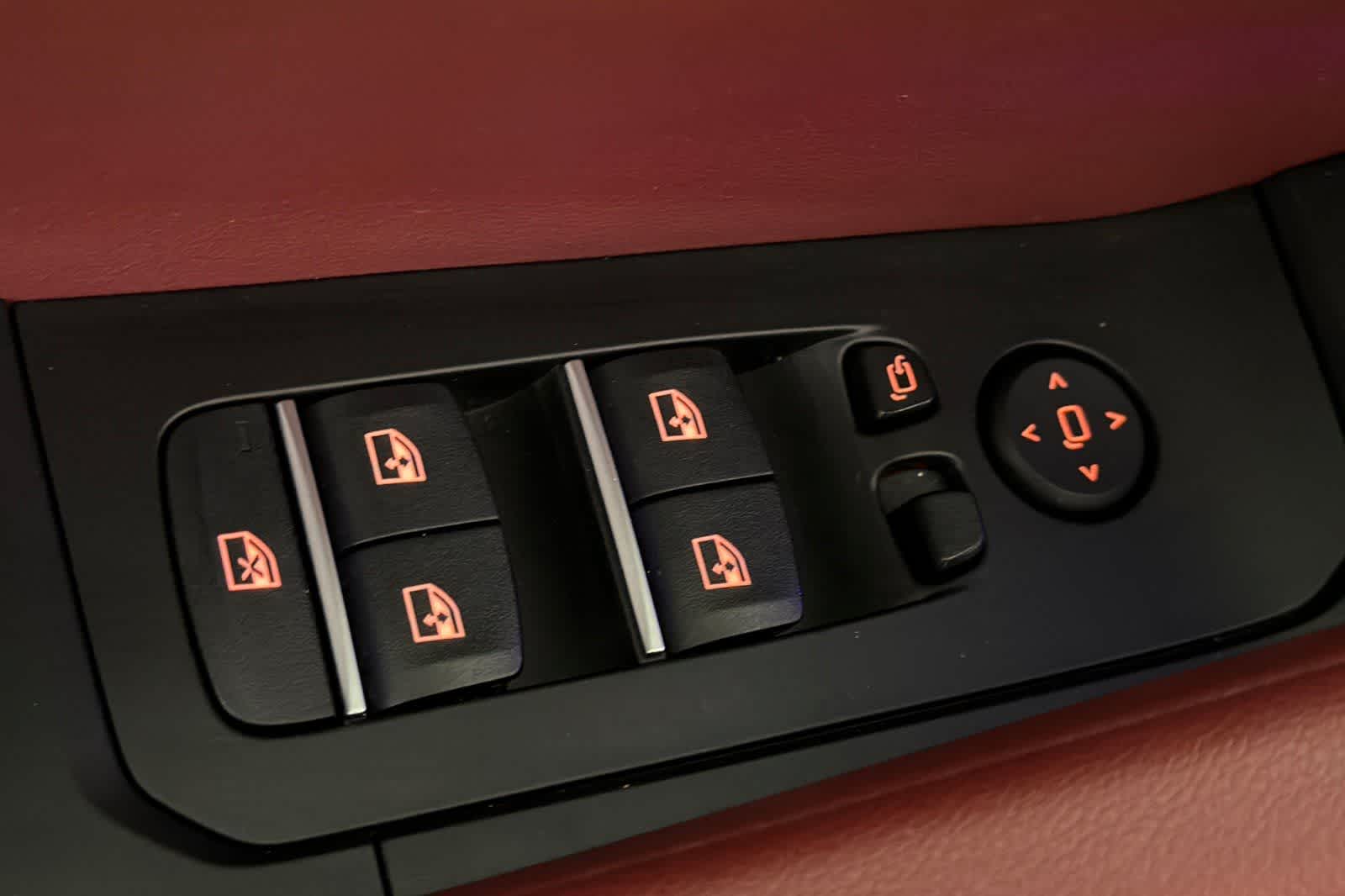 Thumbnail: 2024 BMW X6 - 13