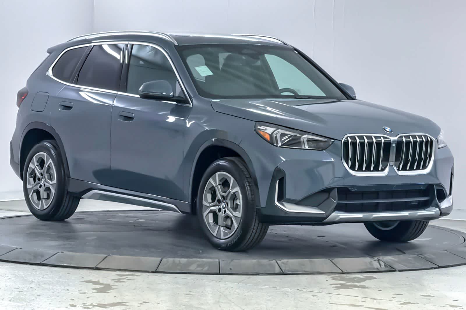 Thumbnail: 2026 BMW X1 - 9