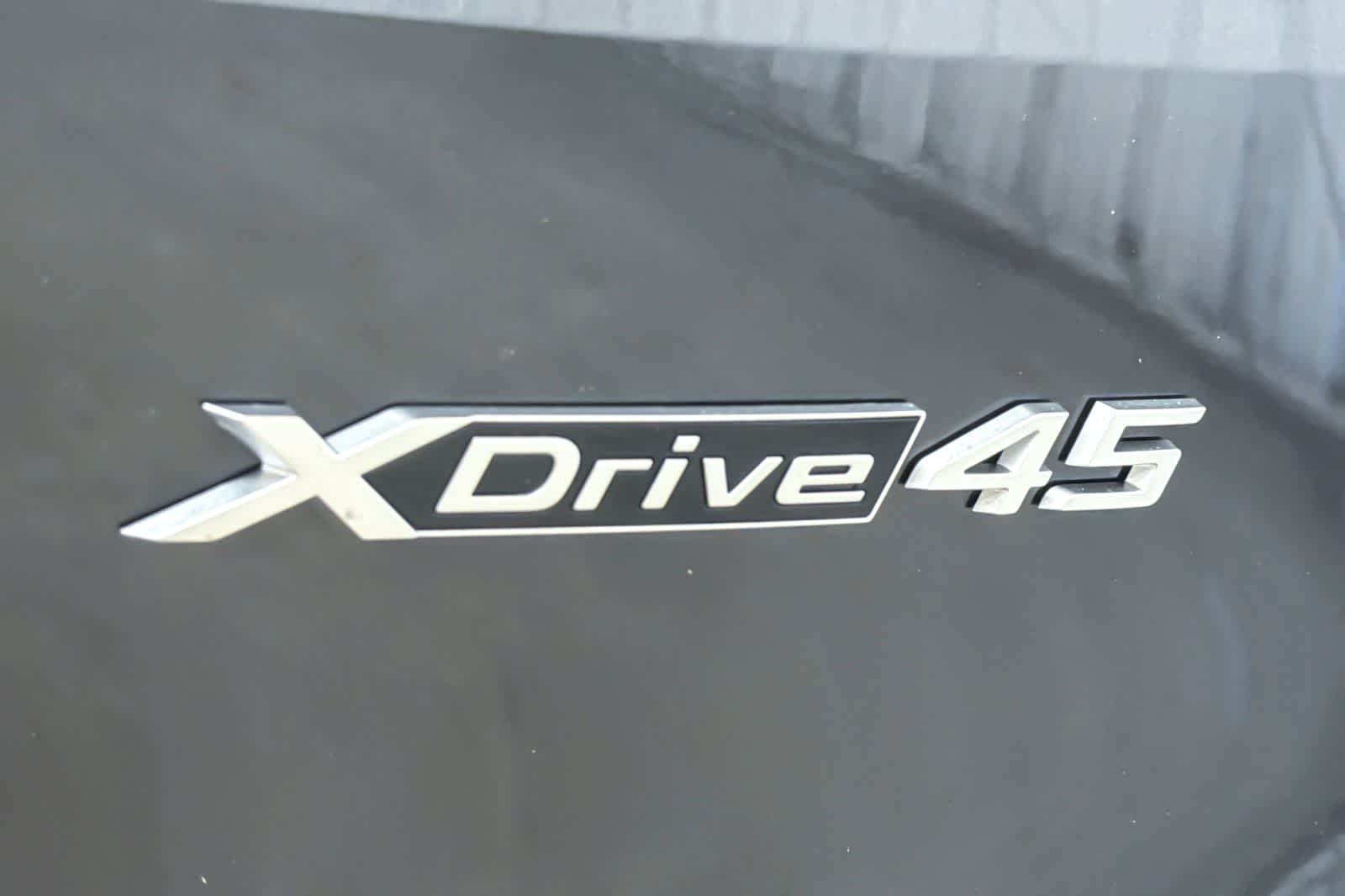 Thumbnail: 2026 BMW iX - 26