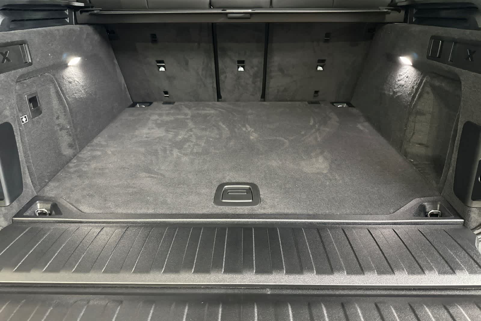 Thumbnail: 2026 BMW X5 - 15