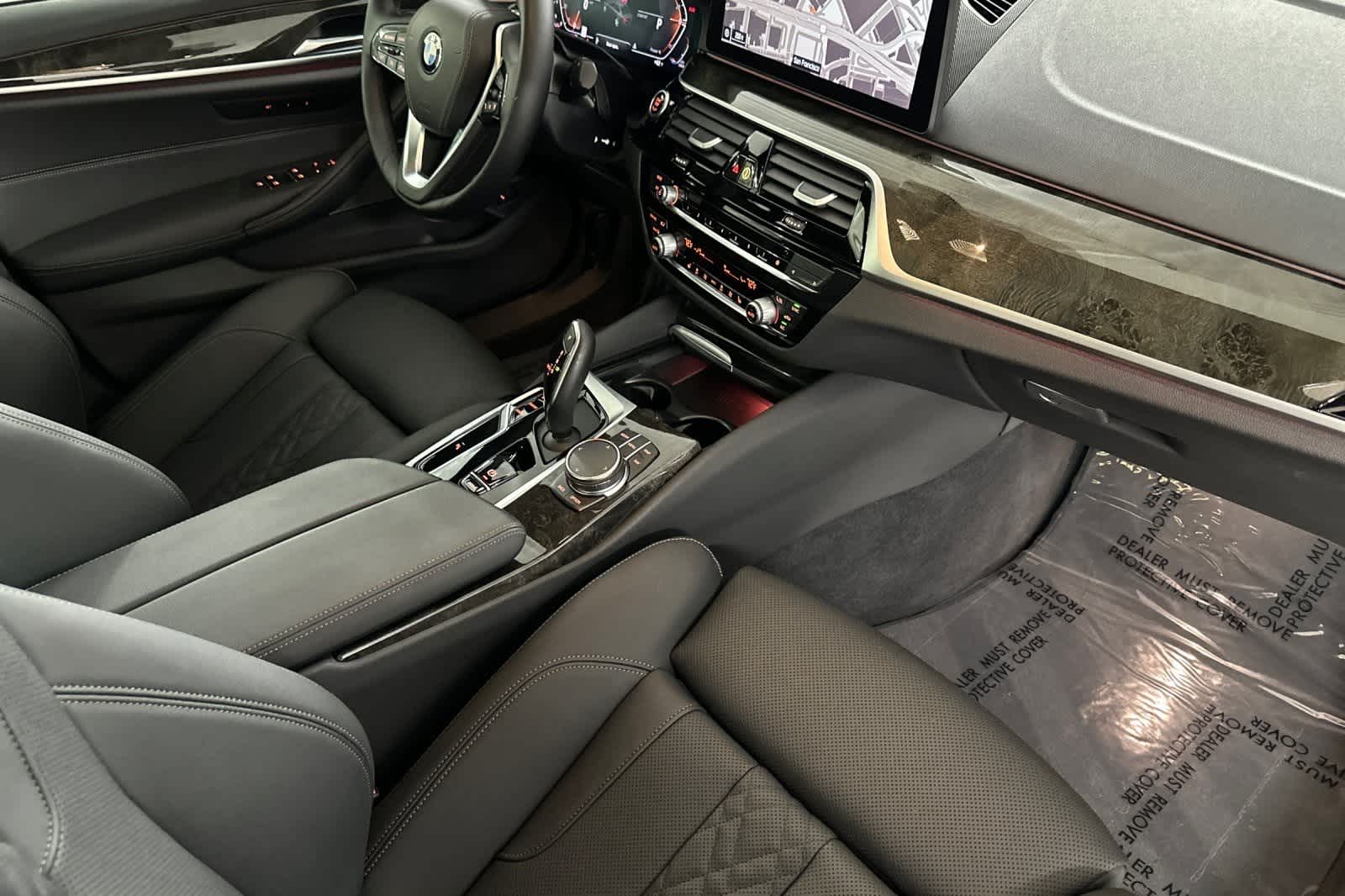 Thumbnail: 2023 BMW 5 Series - 15