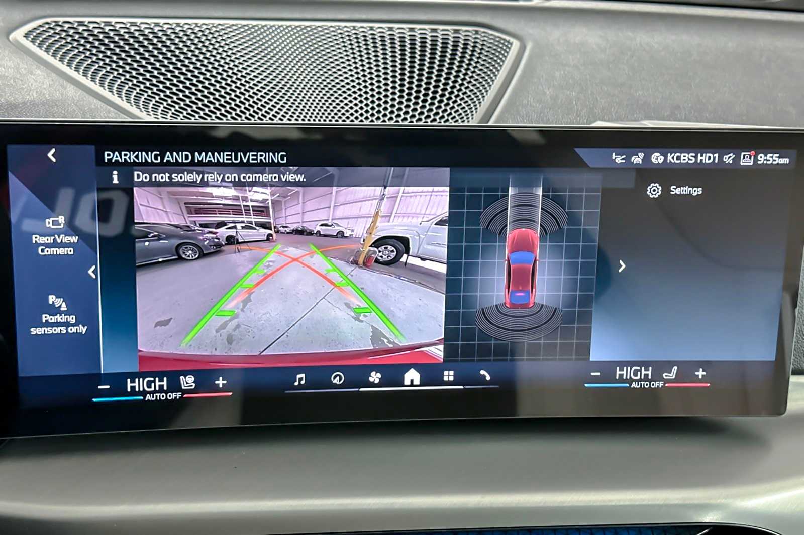 Thumbnail: 2025 BMW i4 - 19