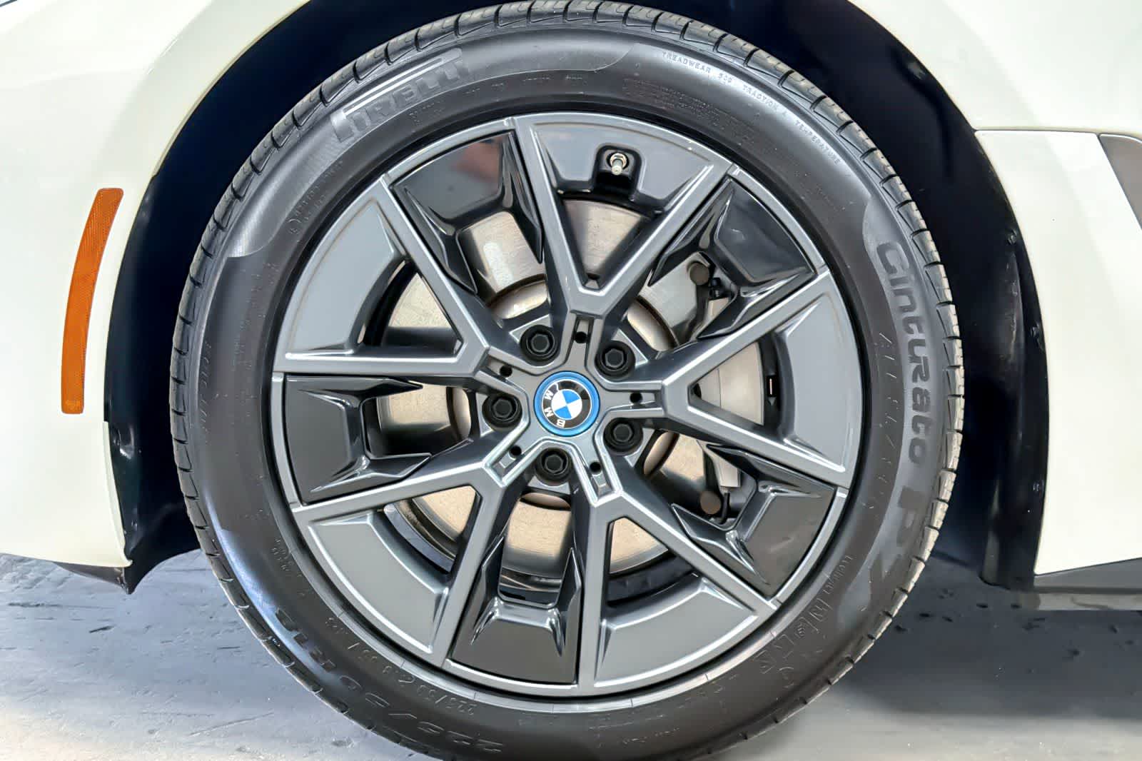 Thumbnail: 2023 BMW i4 - 26