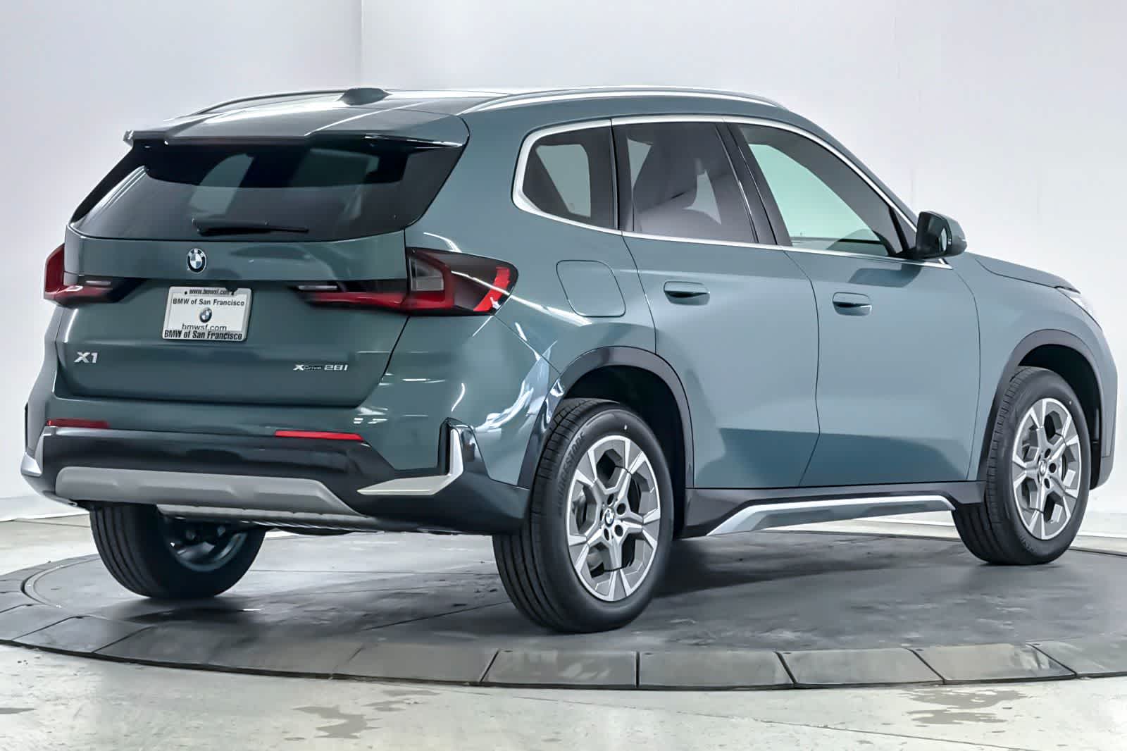 Thumbnail: 2026 BMW X1 - 2