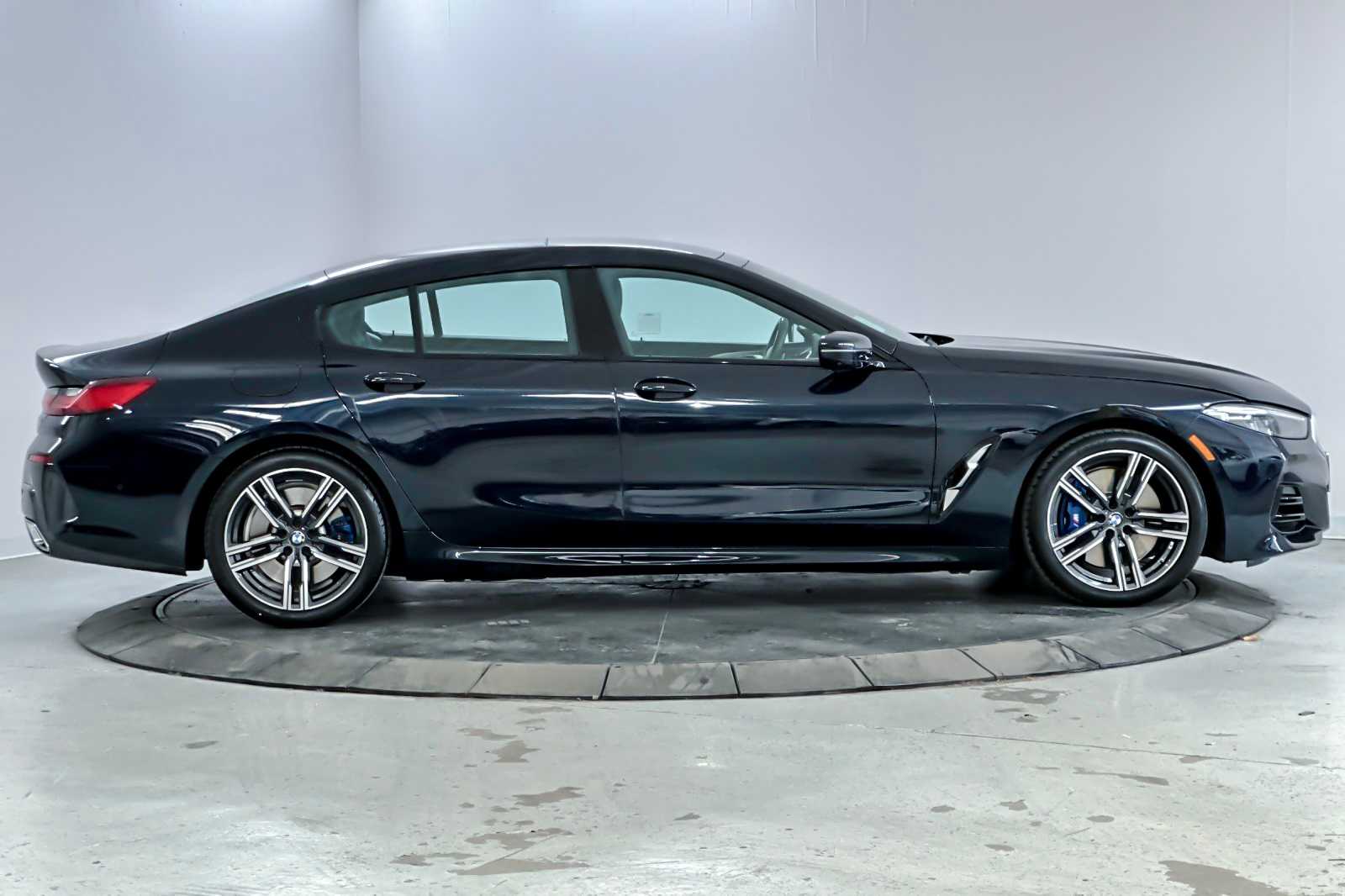 Thumbnail: 2023 BMW 8 Series - 8