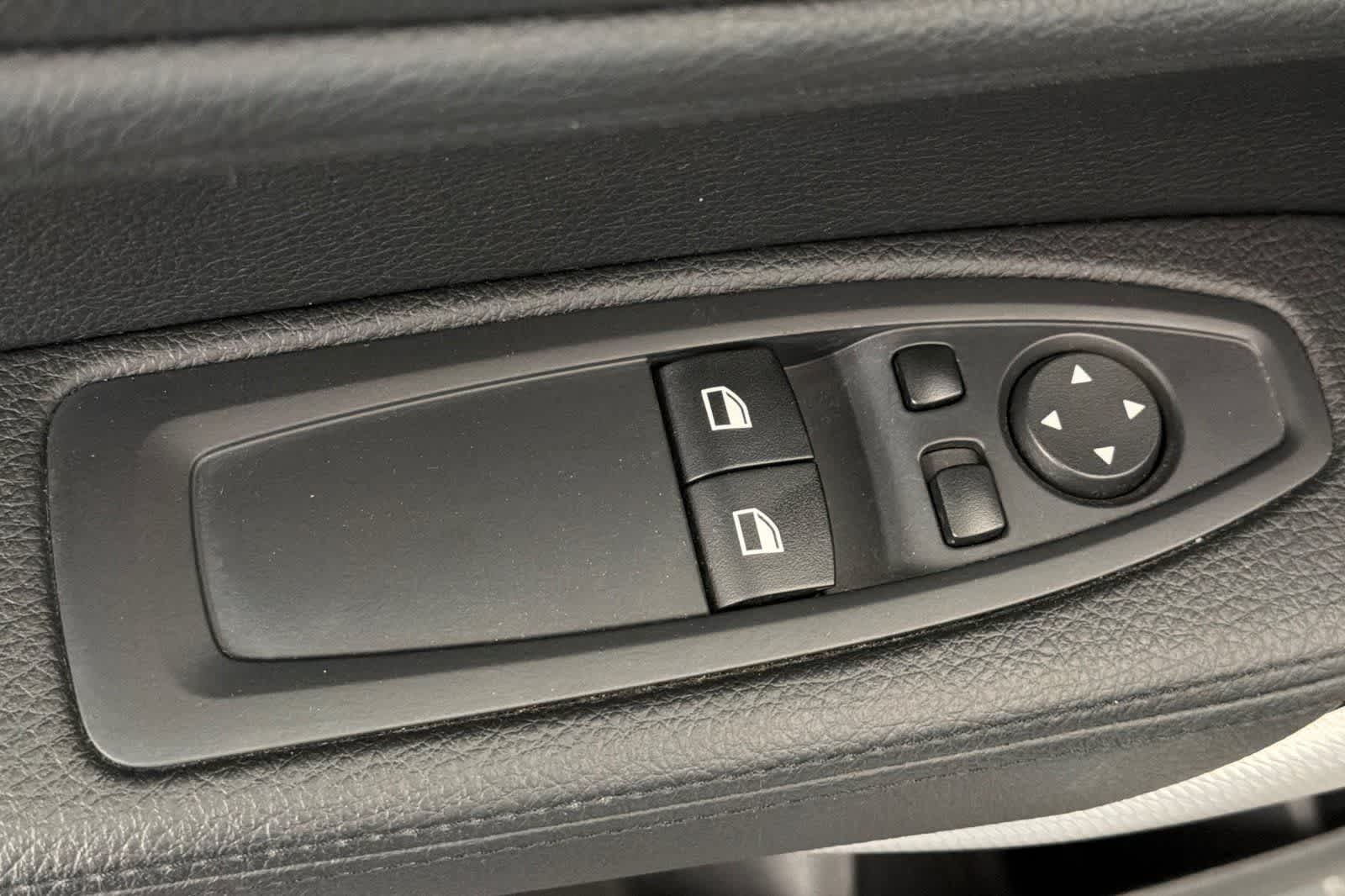 Thumbnail: 2014 BMW 2 Series - 13