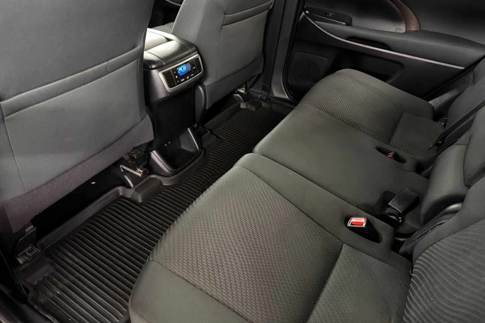 Thumbnail: 2019 Toyota Highlander - 4