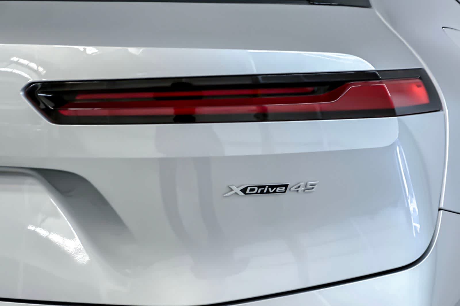 Thumbnail: 2026 BMW iX - 27