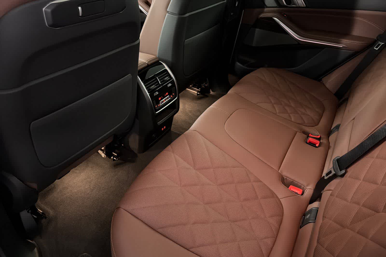 Thumbnail: 2026 BMW X5 - 4
