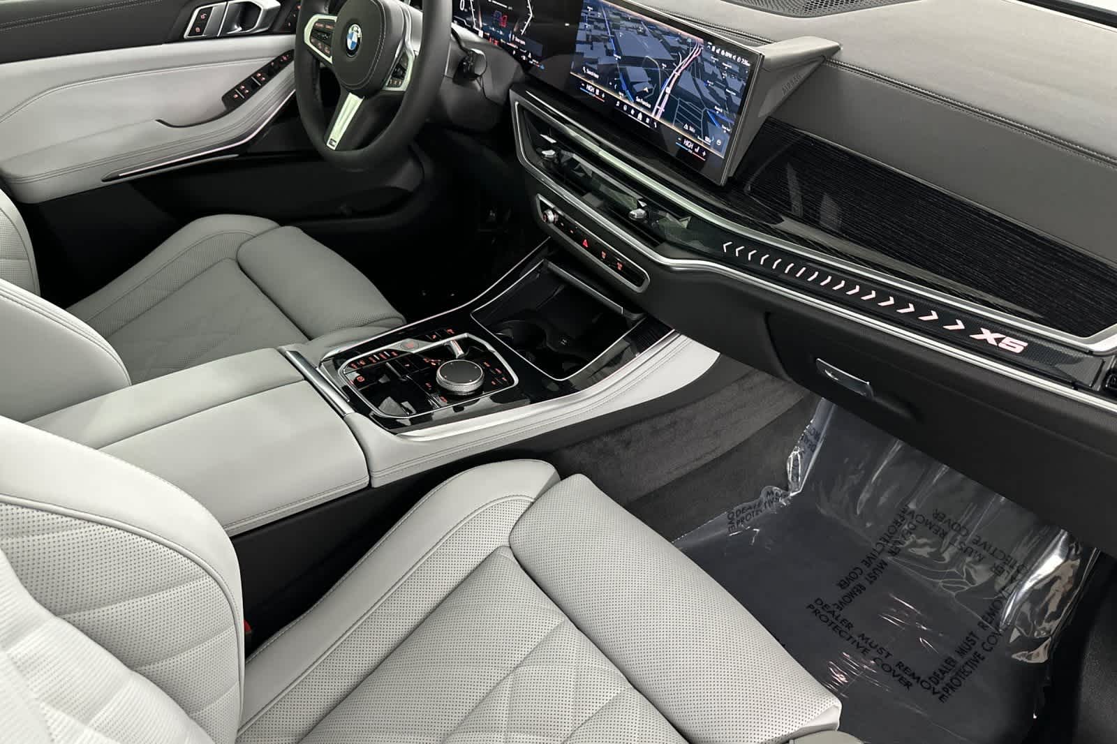 Thumbnail: 2026 BMW X5 - 16