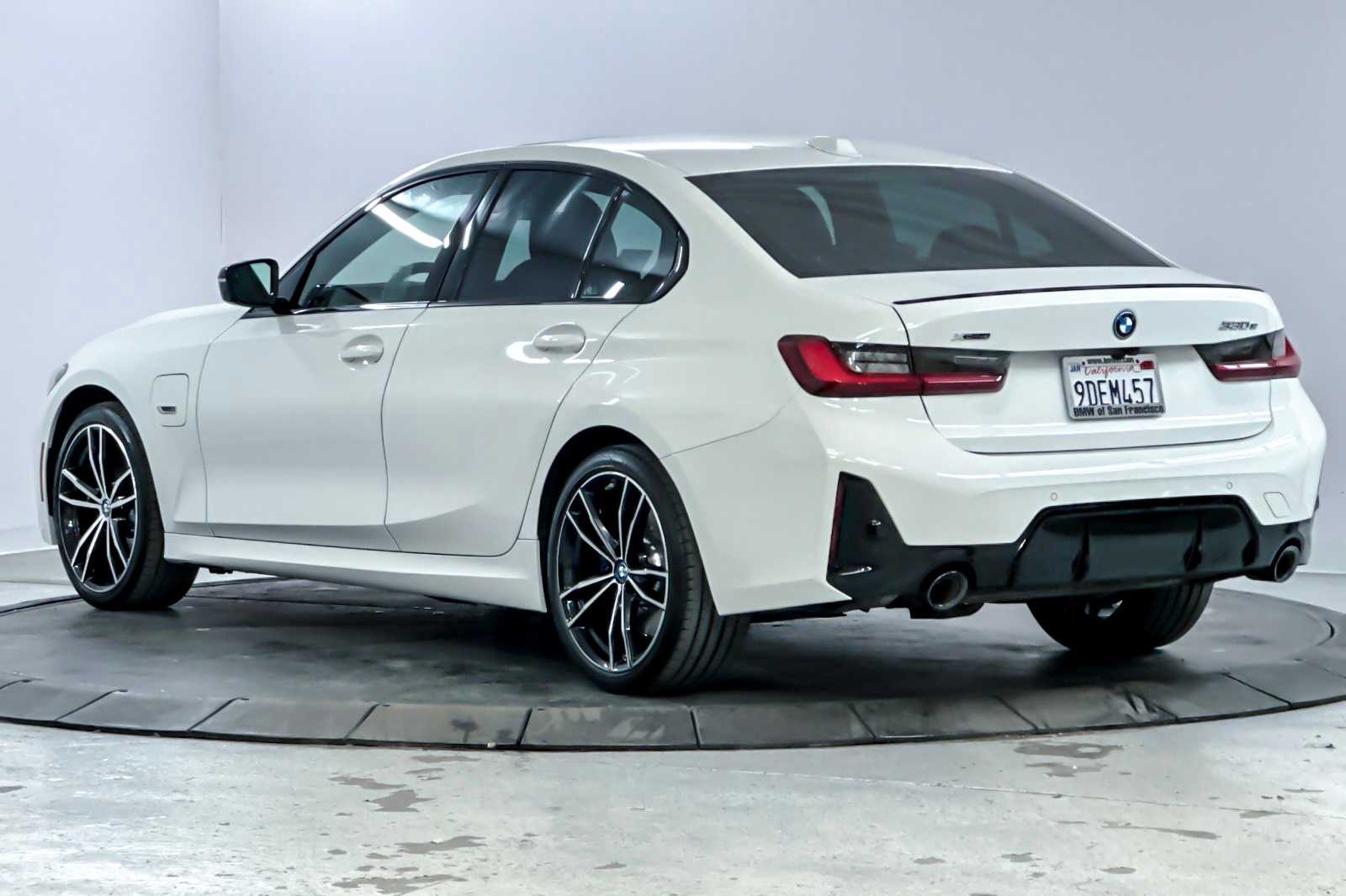 Thumbnail: 2023 BMW 3 Series - 6