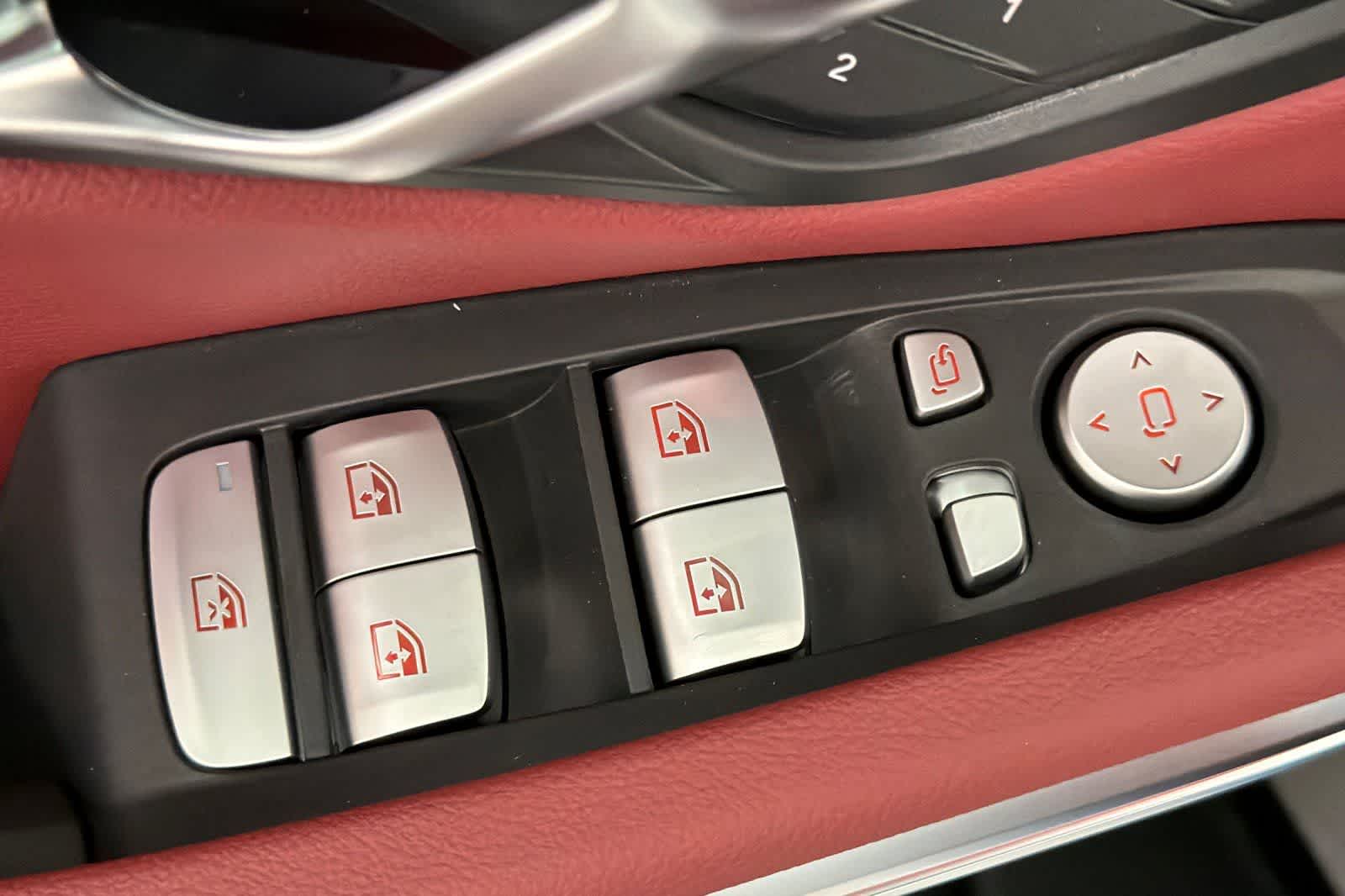 Thumbnail: 2026 BMW 3 Series - 13