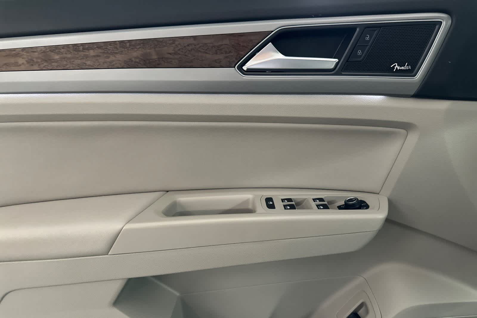 Thumbnail: 2018 Volkswagen Atlas - 12