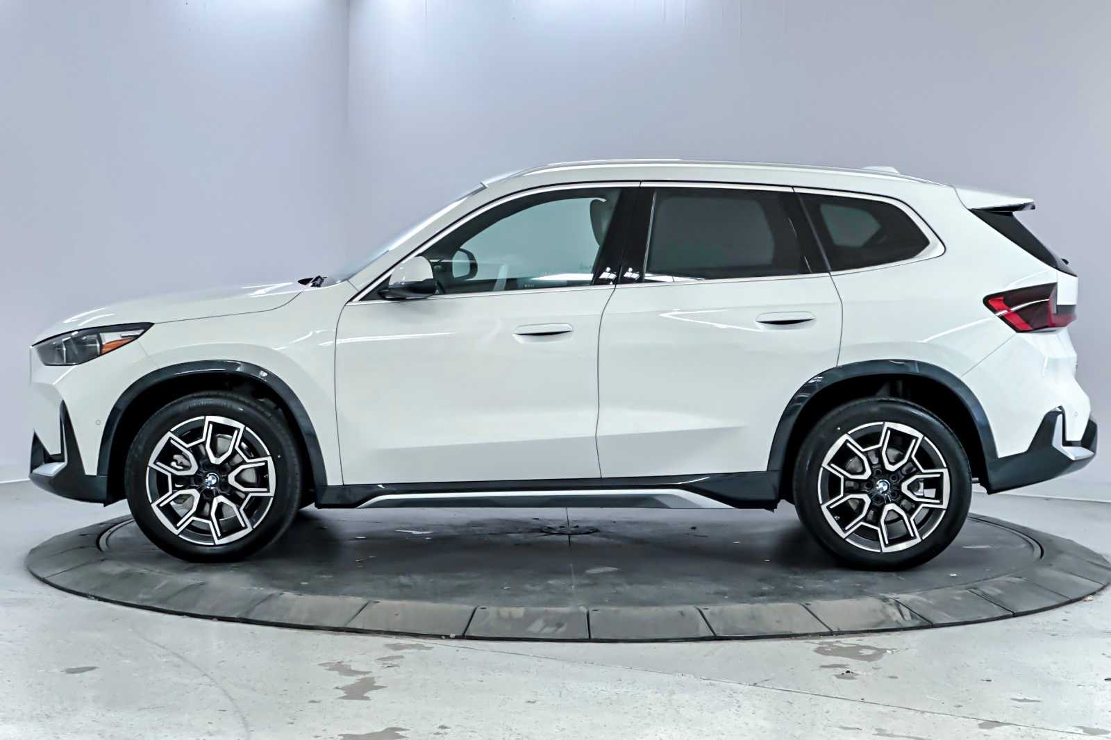 Thumbnail: 2025 BMW X1 - 5