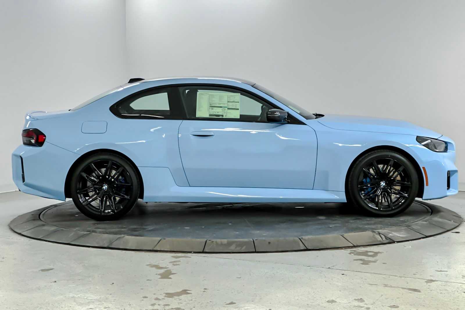 Thumbnail: 2025 BMW M2 - 8