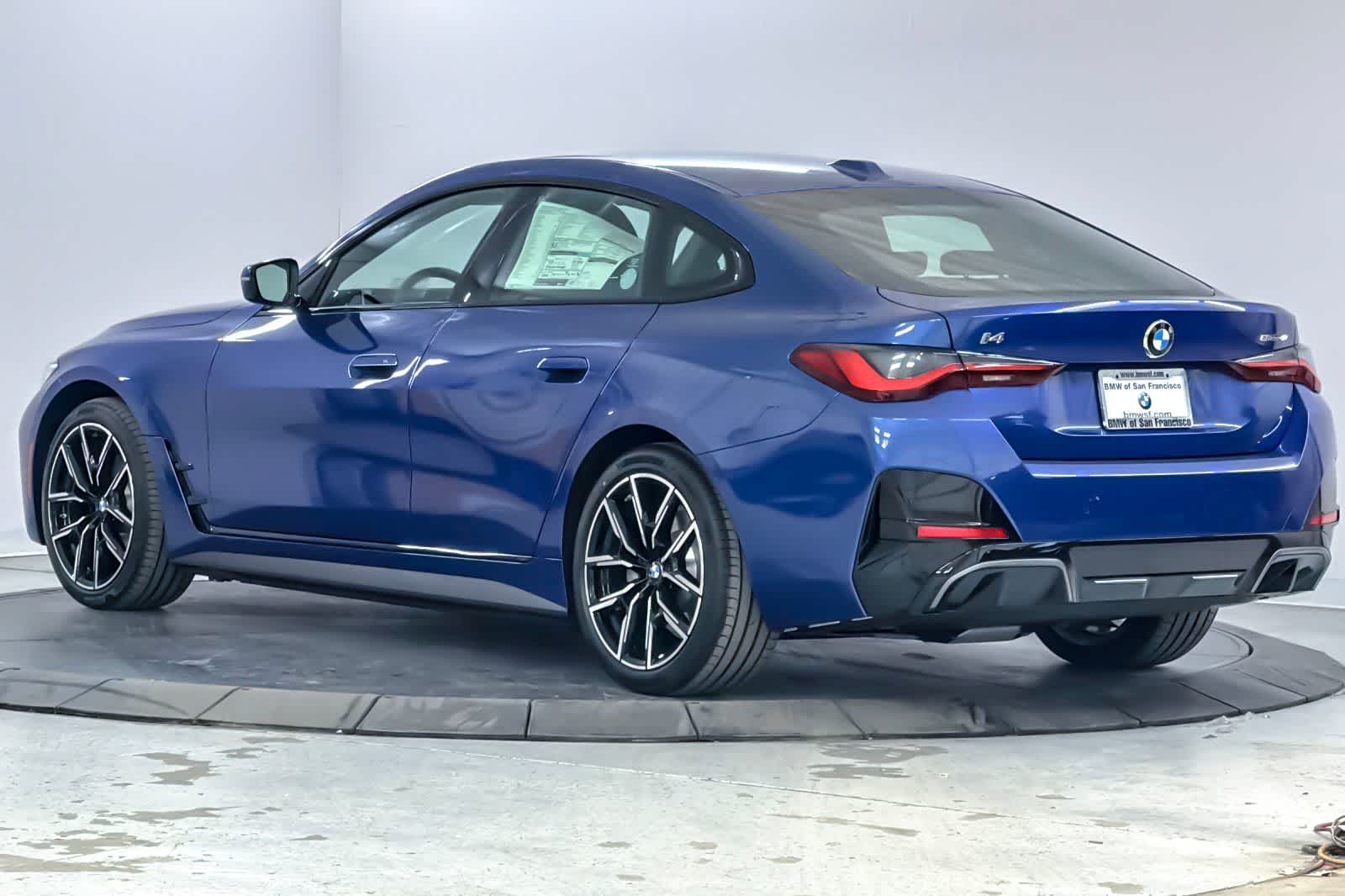 Thumbnail: 2026 BMW i4 - 6