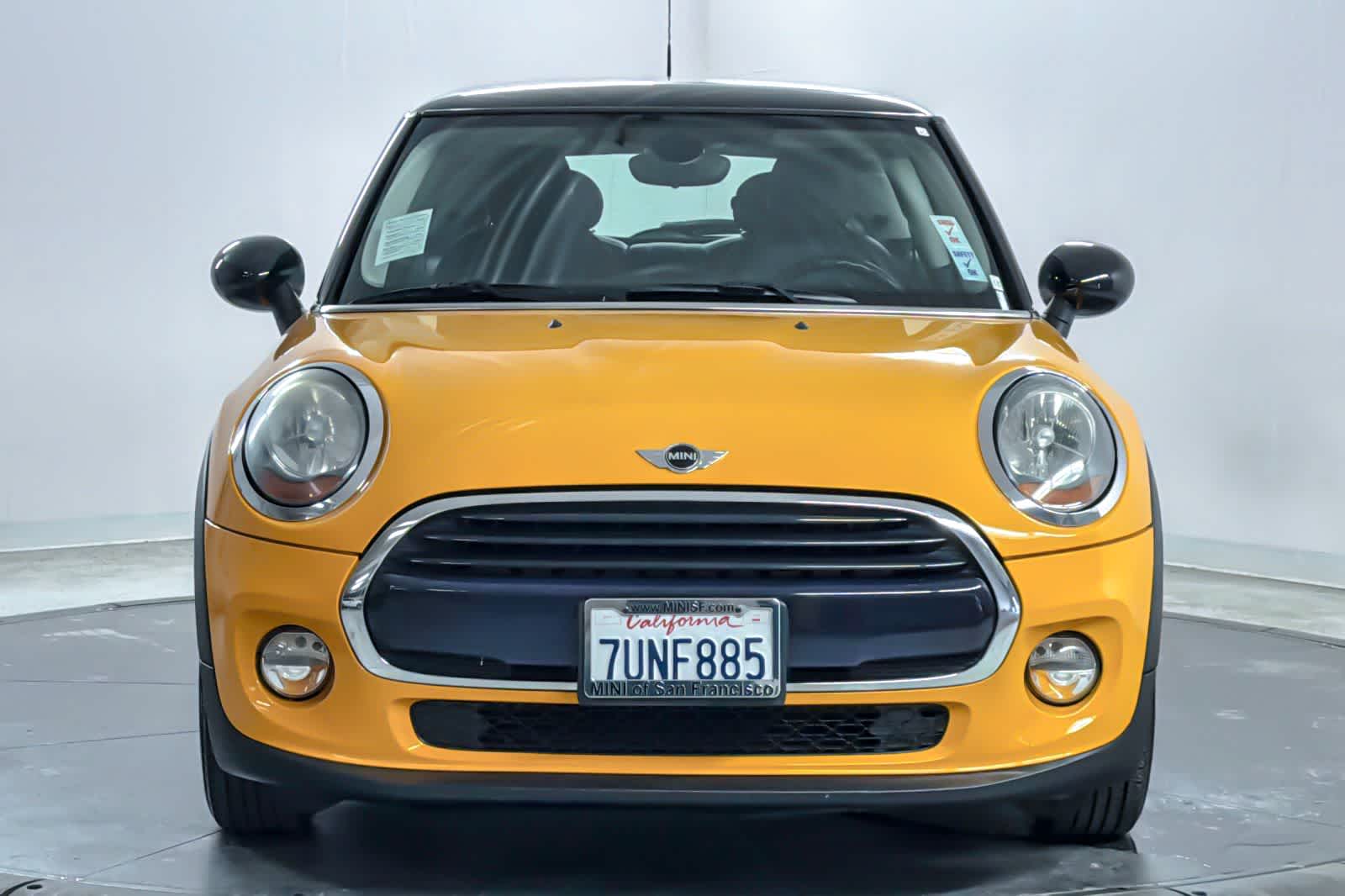 Thumbnail: 2016 MINI Cooper Hardtop - 10