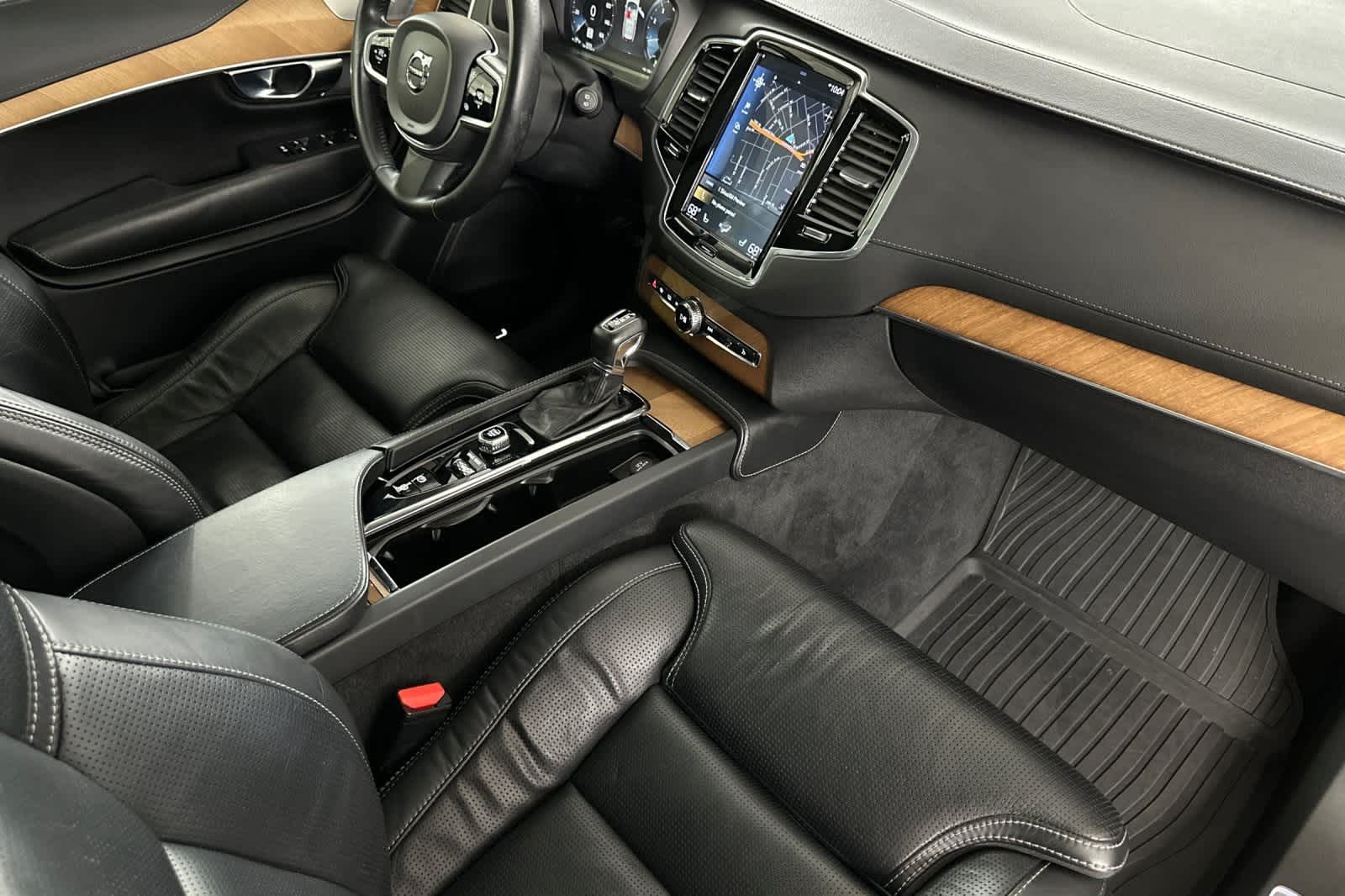 Thumbnail: 2019 Volvo XC90 - 16