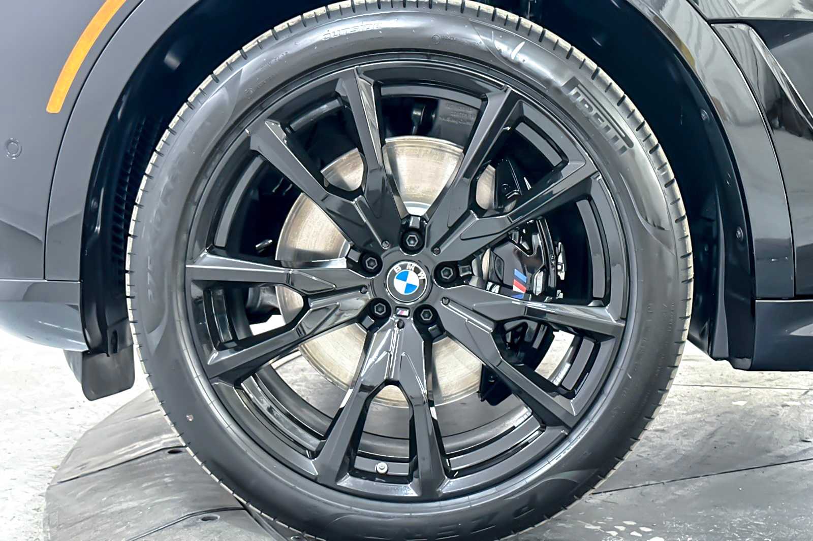 Thumbnail: 2026 BMW X7 - 25