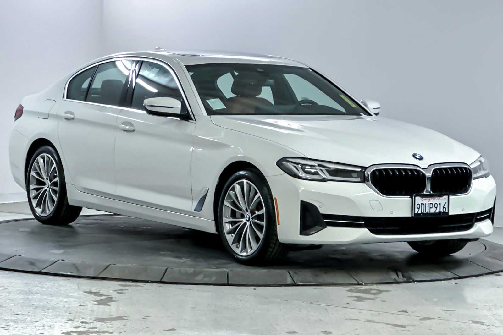 Thumbnail: 2023 BMW 5 Series - 9