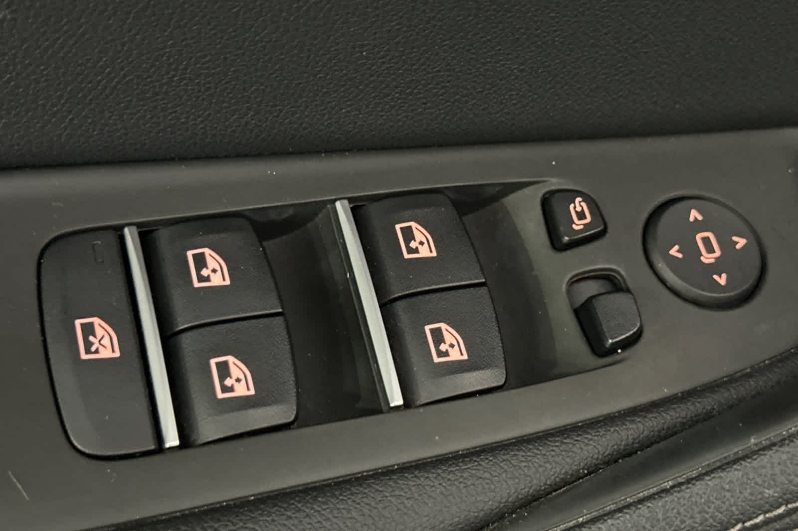2022 BMW 5 Series 530e 13