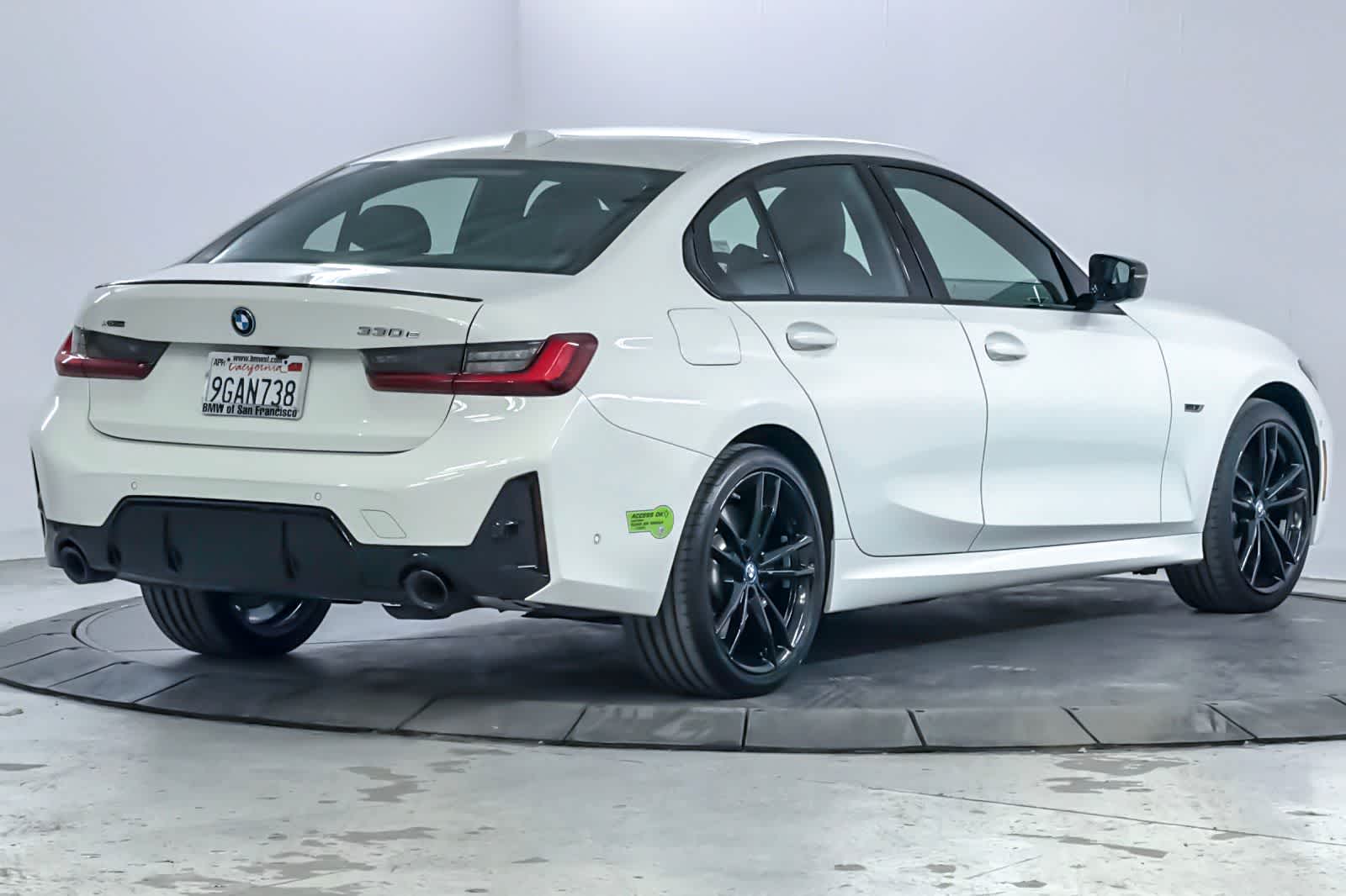 Thumbnail: 2023 BMW 3 Series - 2